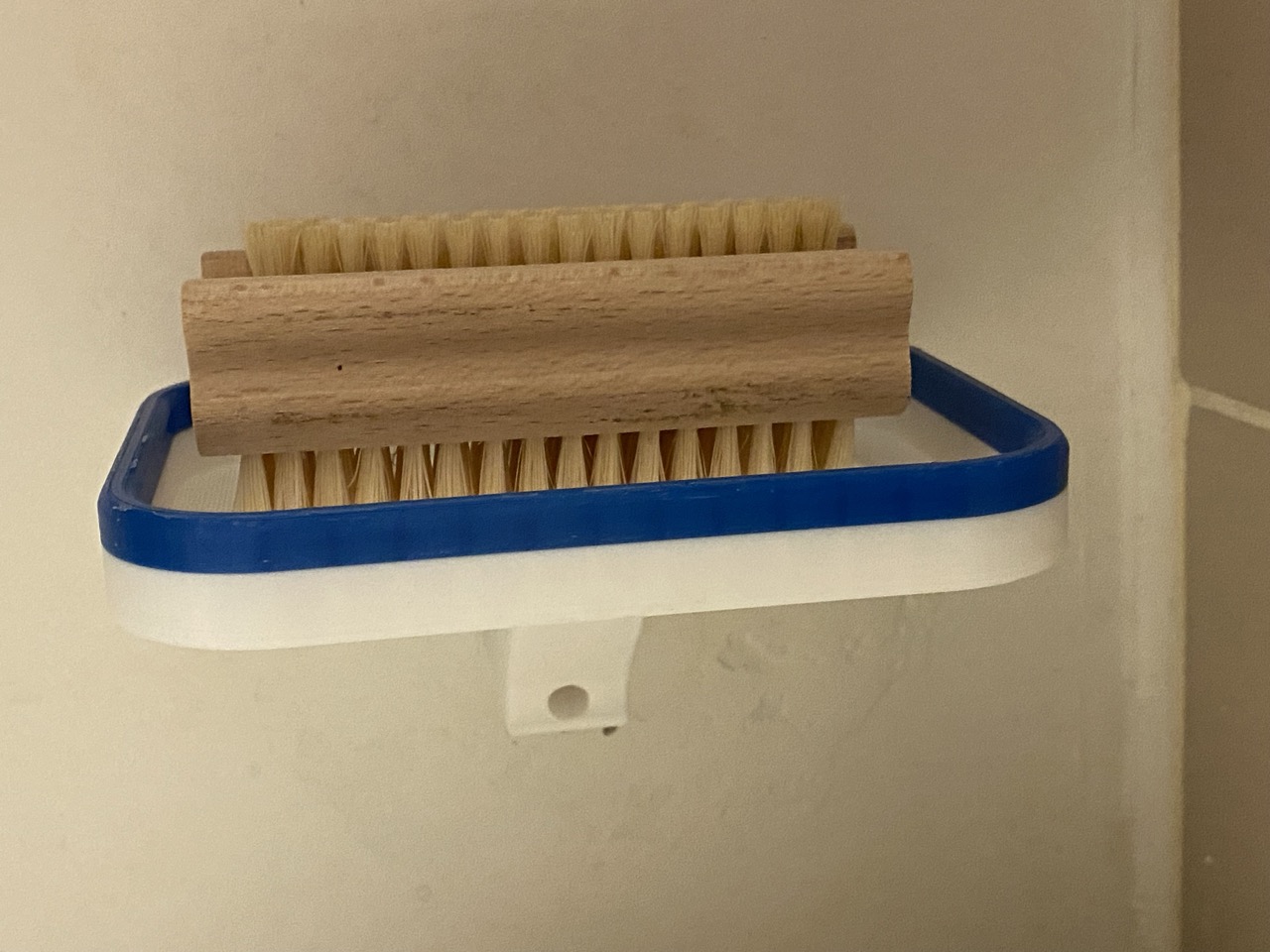Bürsten/Seifenschale mit Wandhalterung