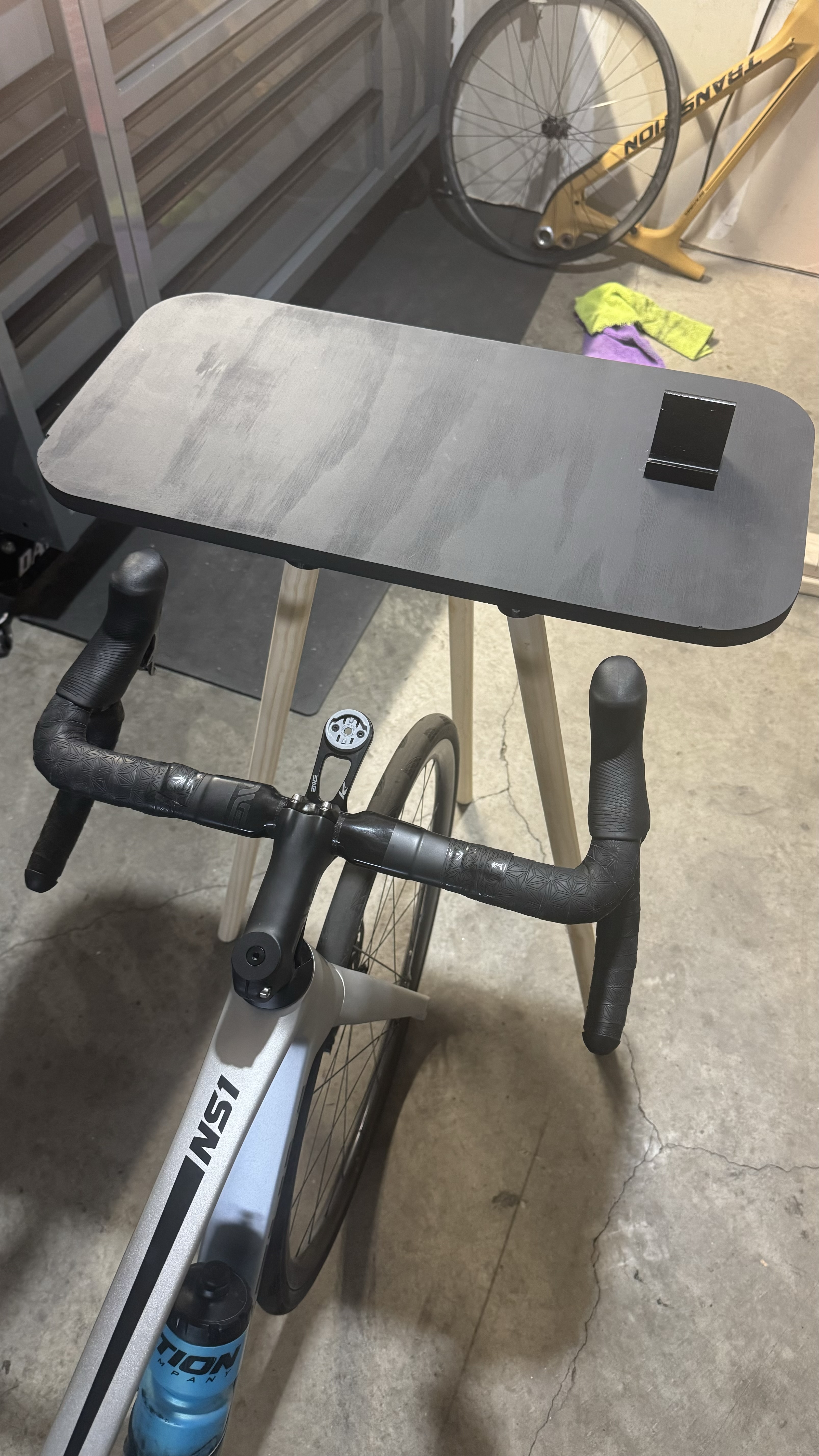 Miniatura 3 do modelo 3D Bike Trainer Table Leg Bracket