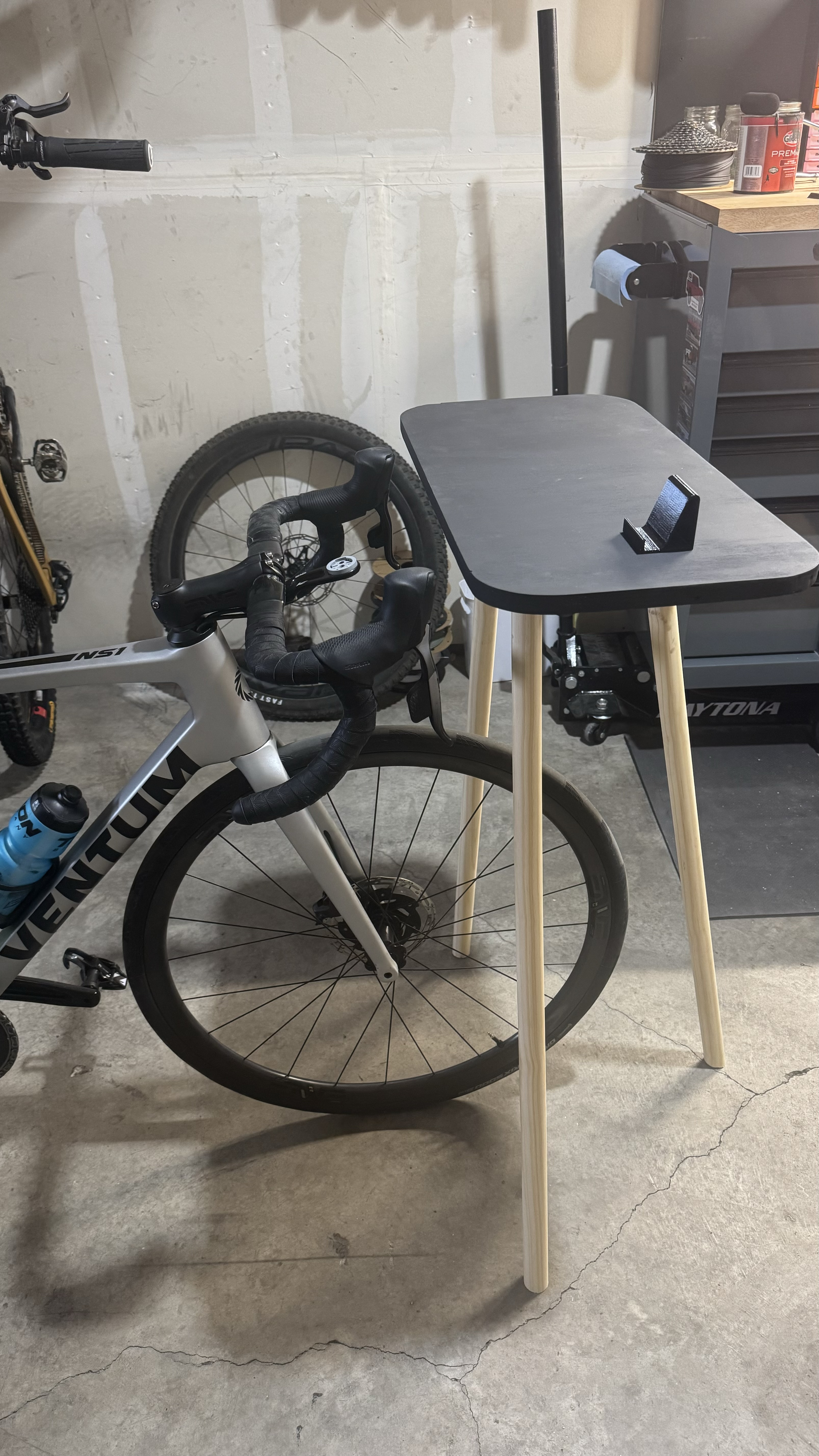 Miniatura 2 do modelo 3D Bike Trainer Table Leg Bracket