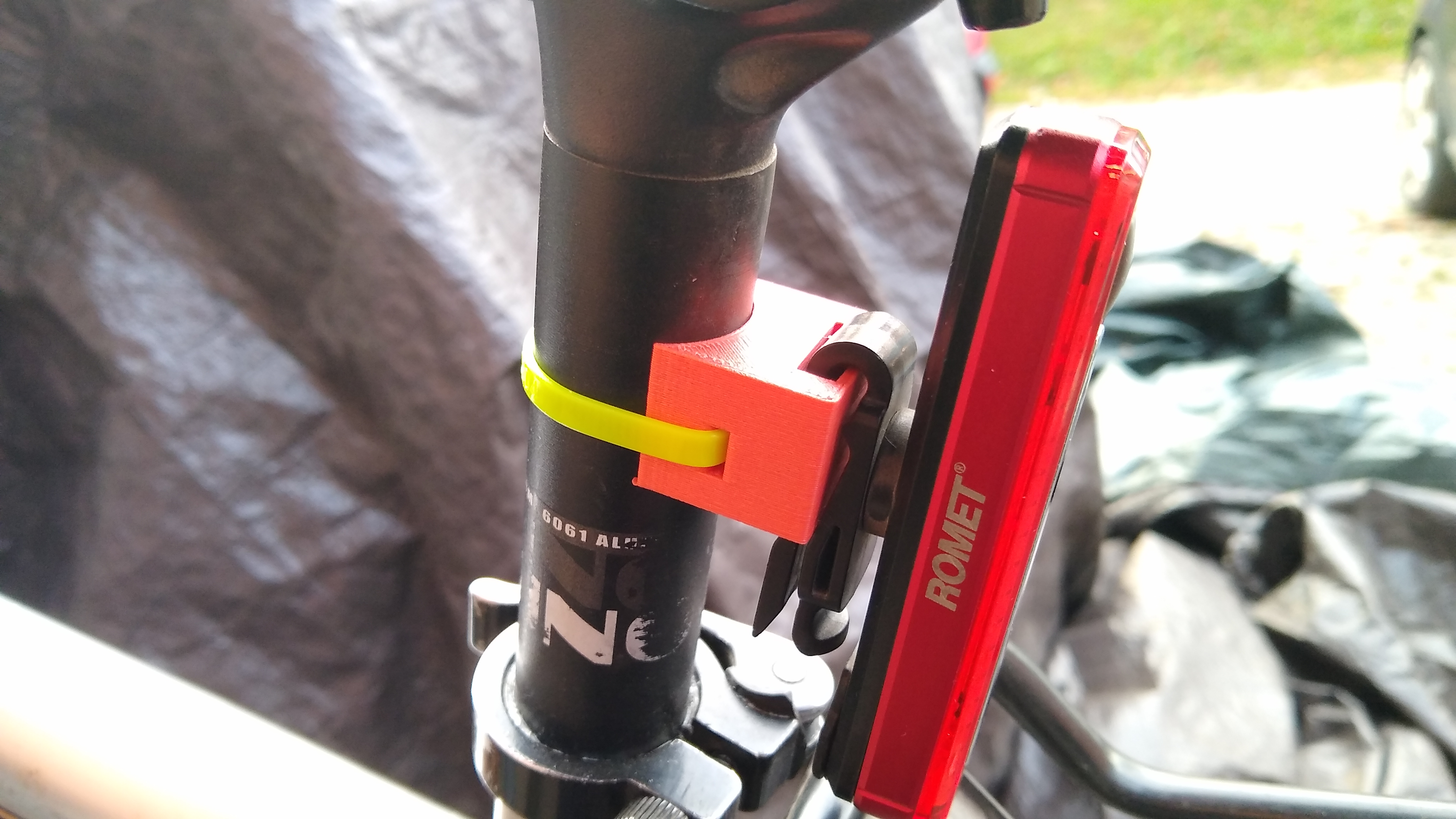 Simple bike saddle post lamp mount by michalr Download free STL model