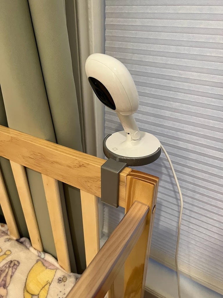 Nanit baby monitor crib attachment