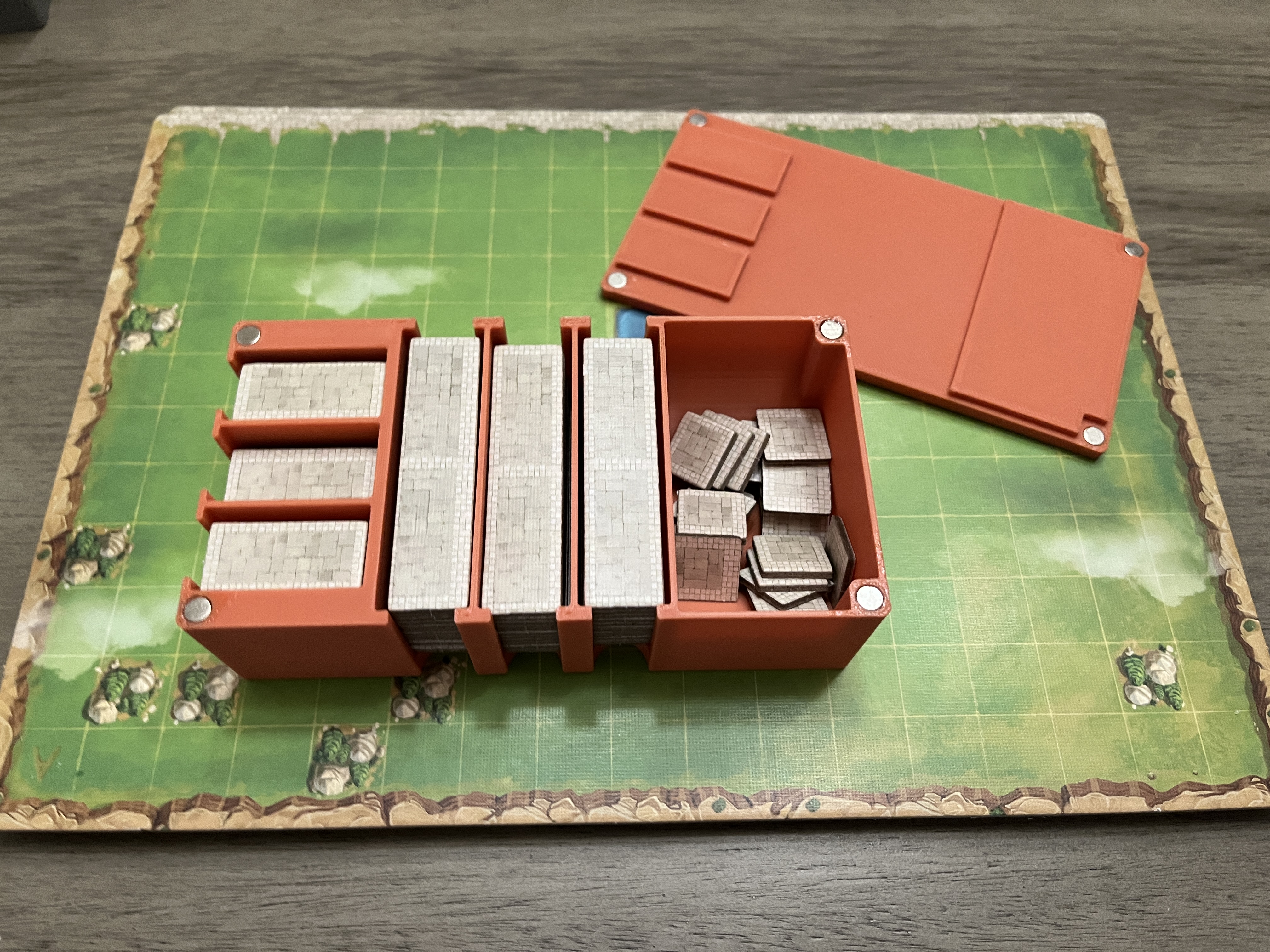 World Wonders Road Box w Magnetic Lid