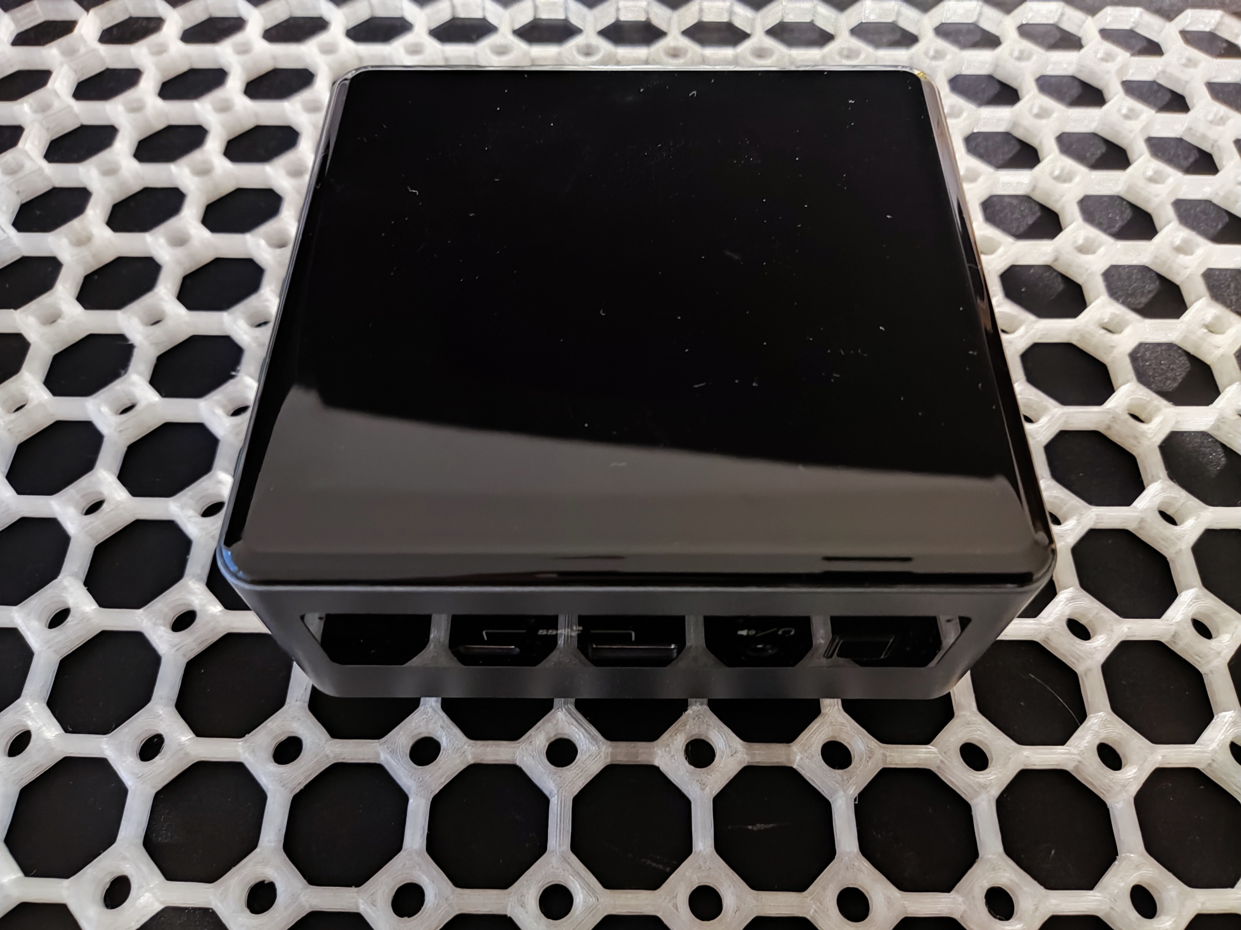 Underware - Multiboard - Quick Release Mount for Intel NUC
