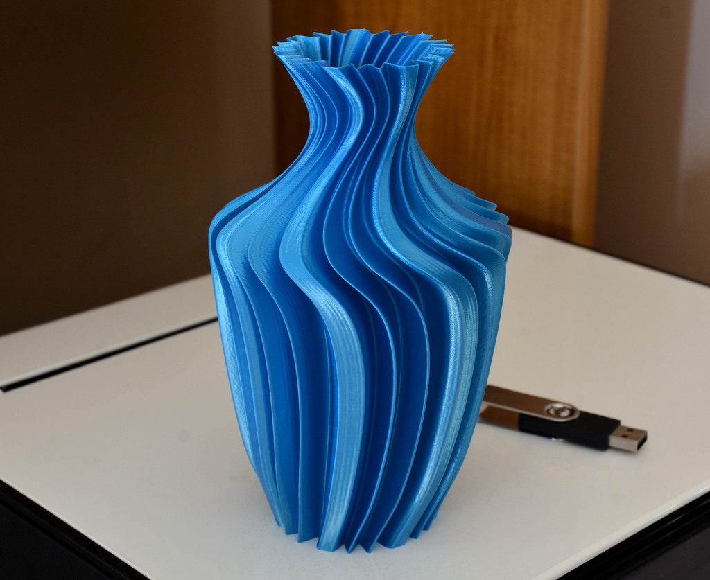 Vase 884