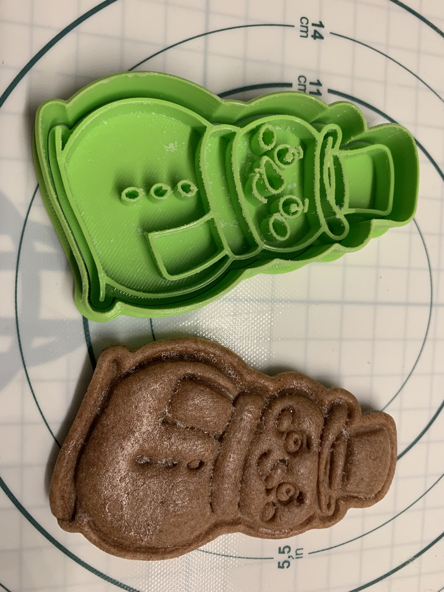 Snowman cookie cutter