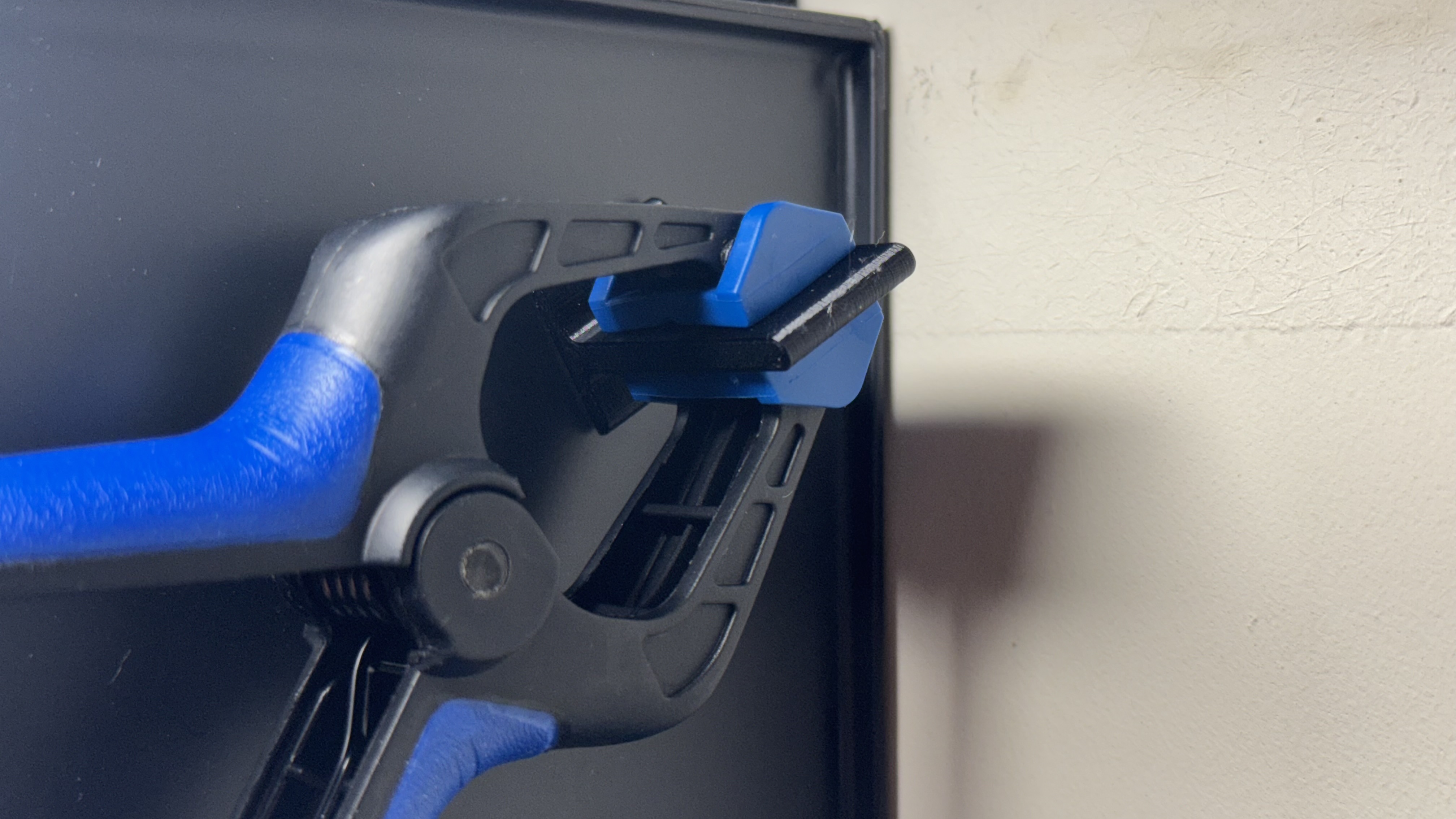 Clamp Holder by ItsDeCia Download free STL model