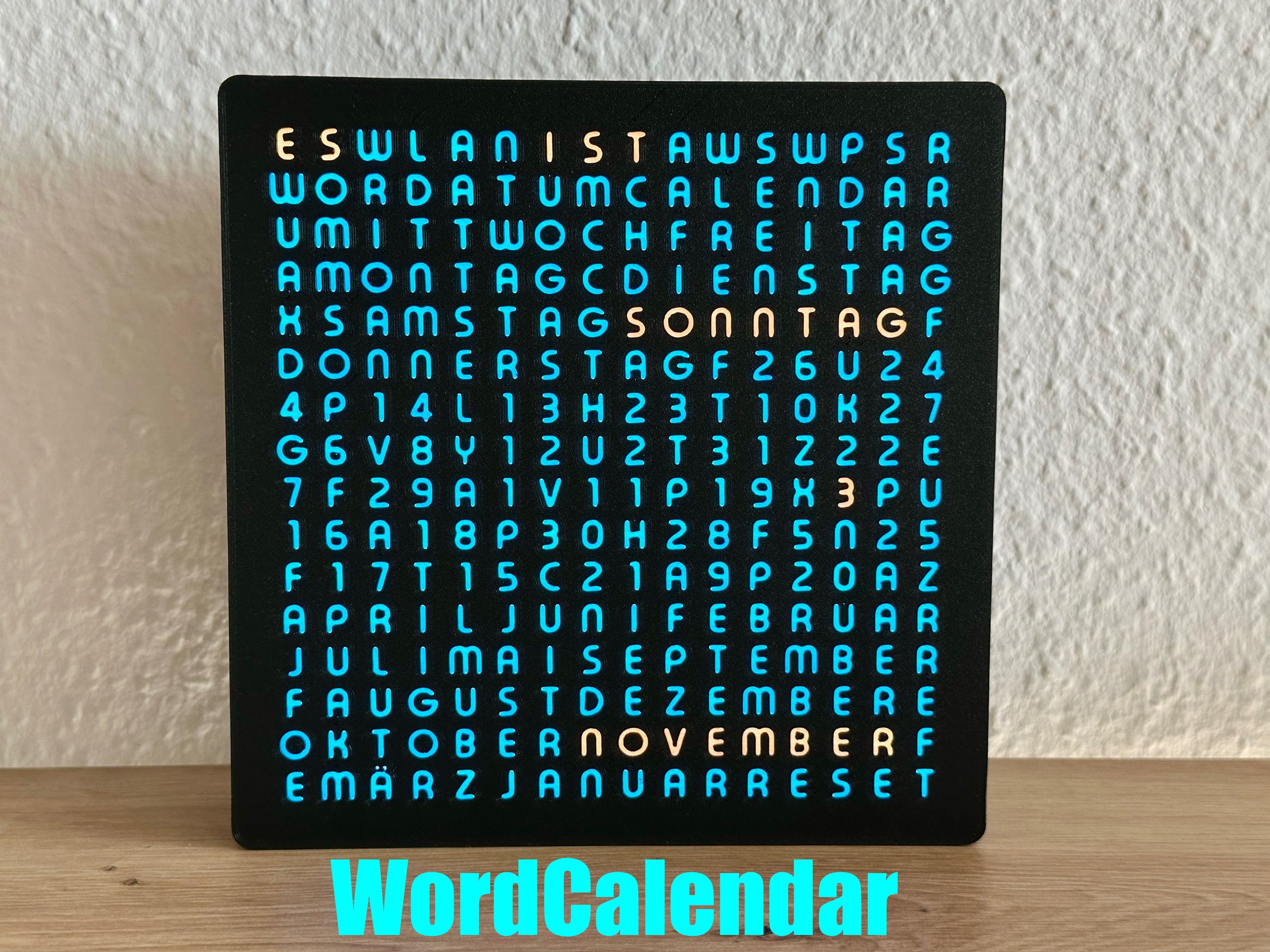 WordCalendar 16x16 - 2024