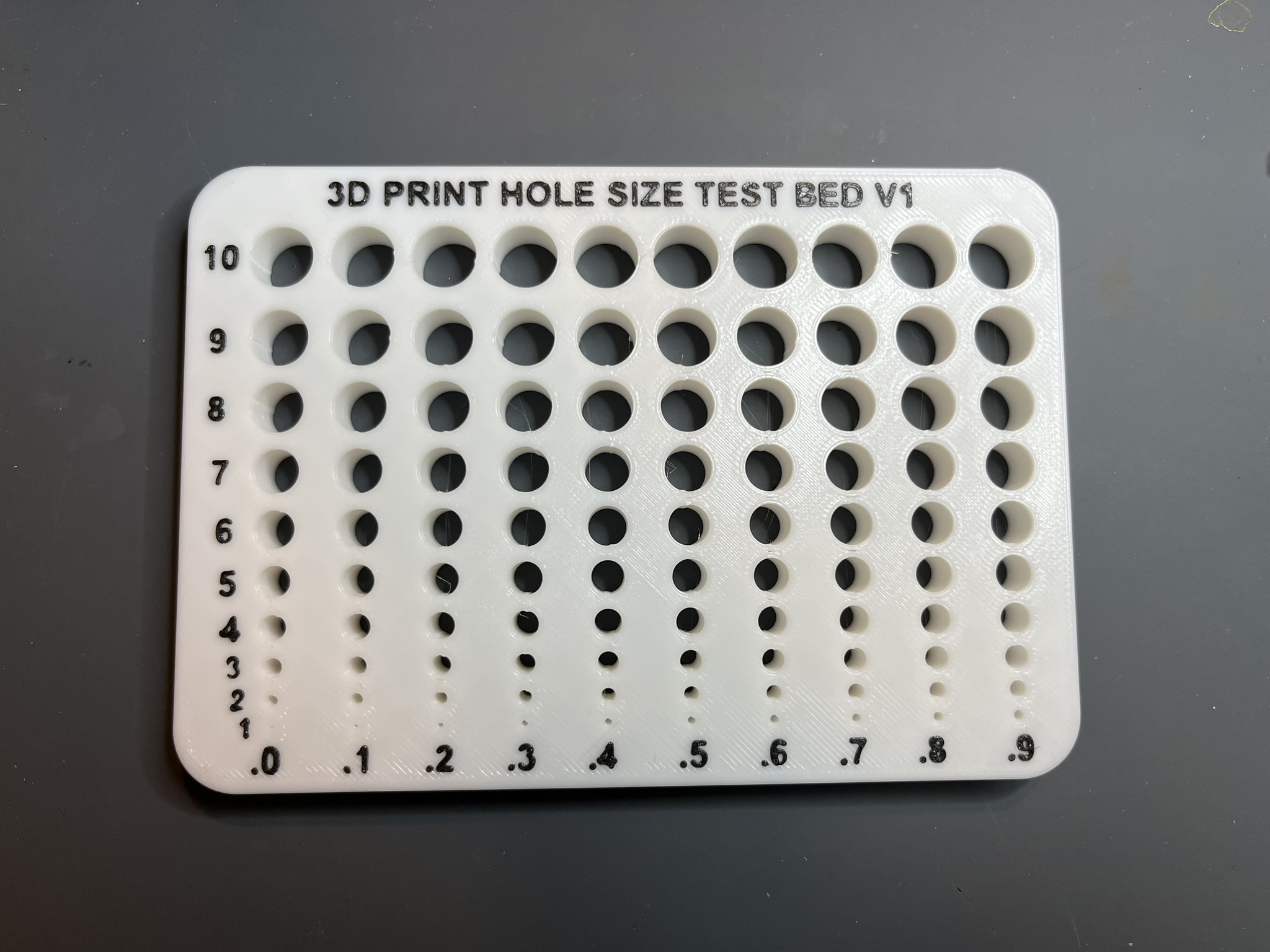 Miniatura 3 do modelo 3D Hole Size Test Bed v1