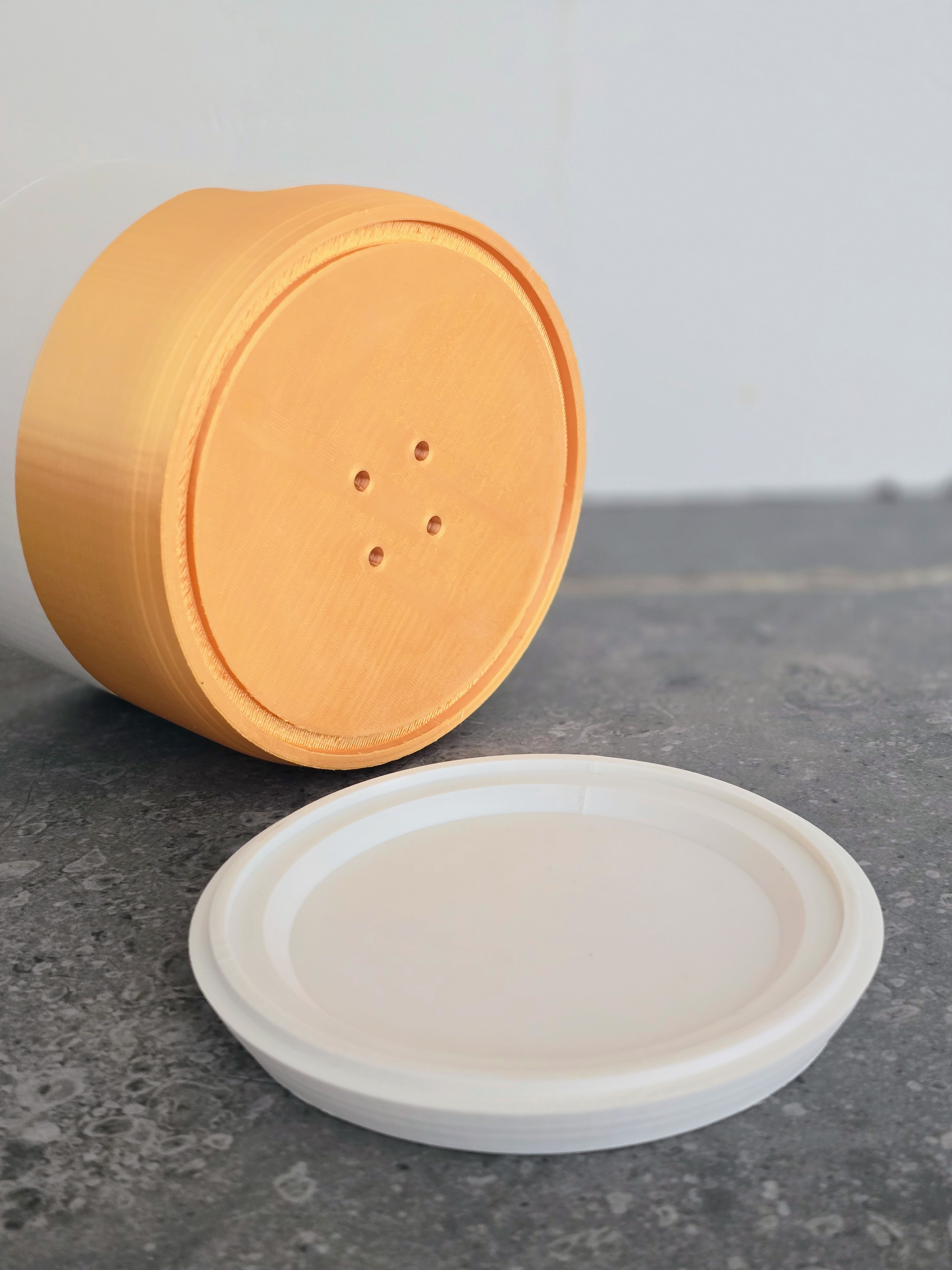 Dual Color Planter with bottom plate by Dror Cohen Download free STL model