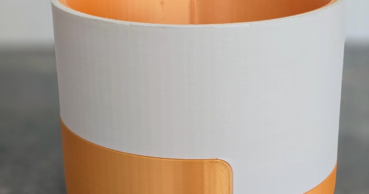 Dual Color Planter with bottom plate by Dror Cohen Download free STL model