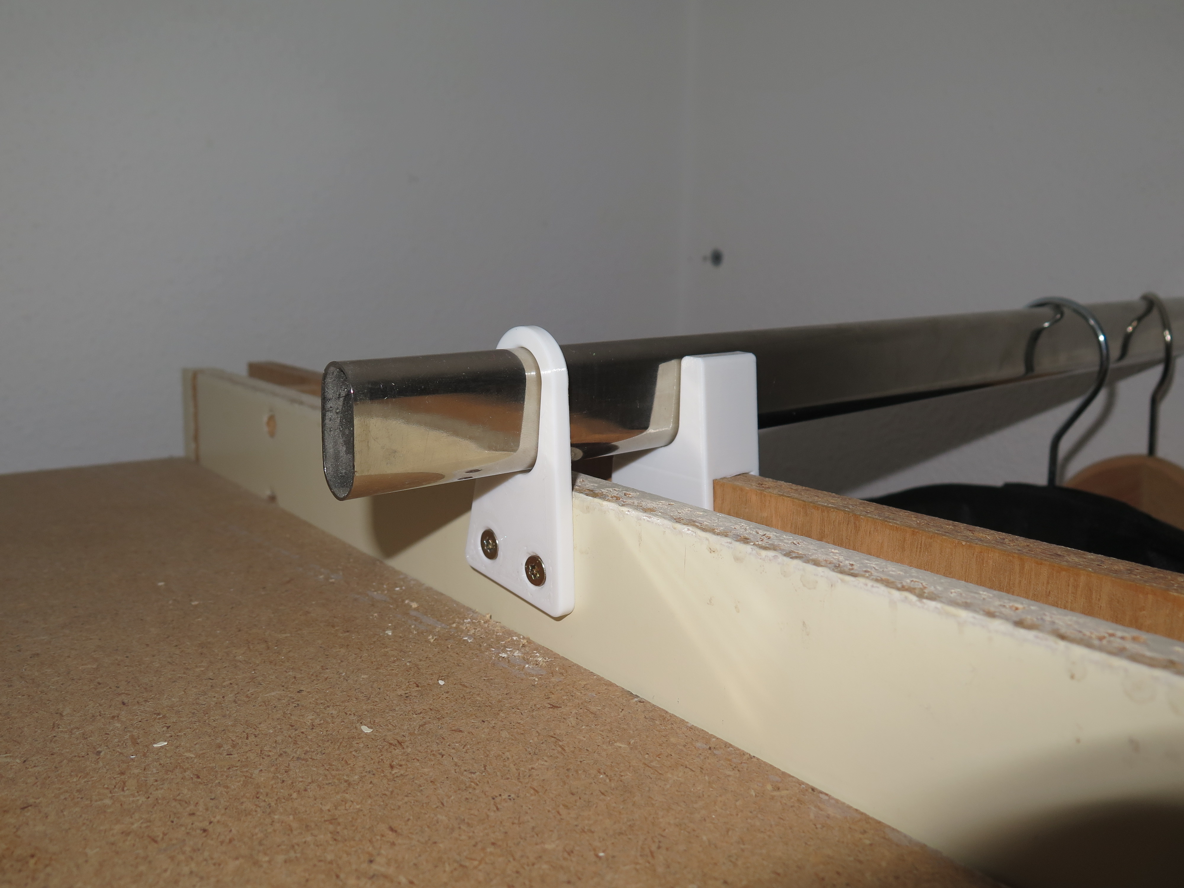 Clothes rail holder