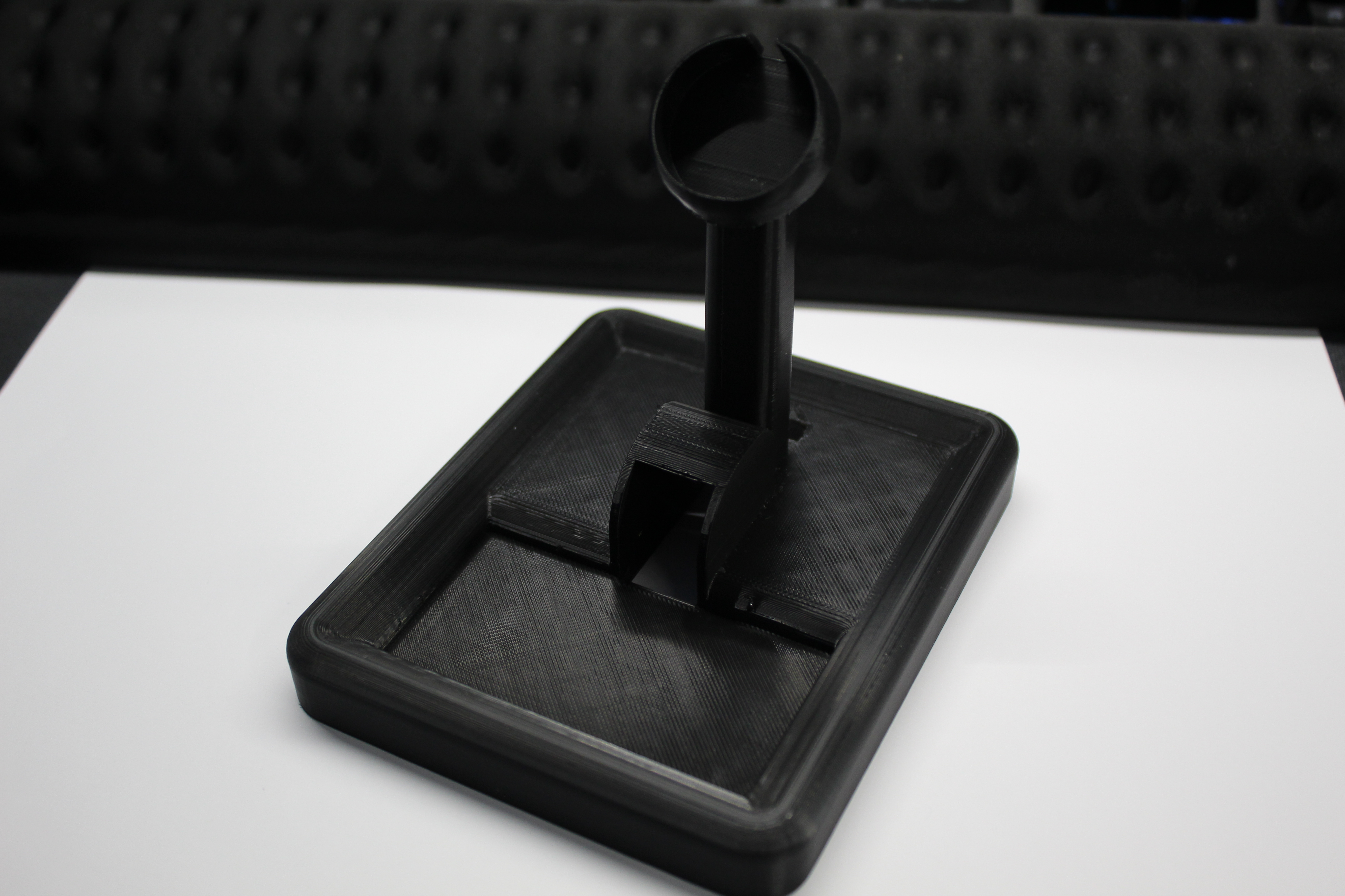 Applewatch and Headphones stand