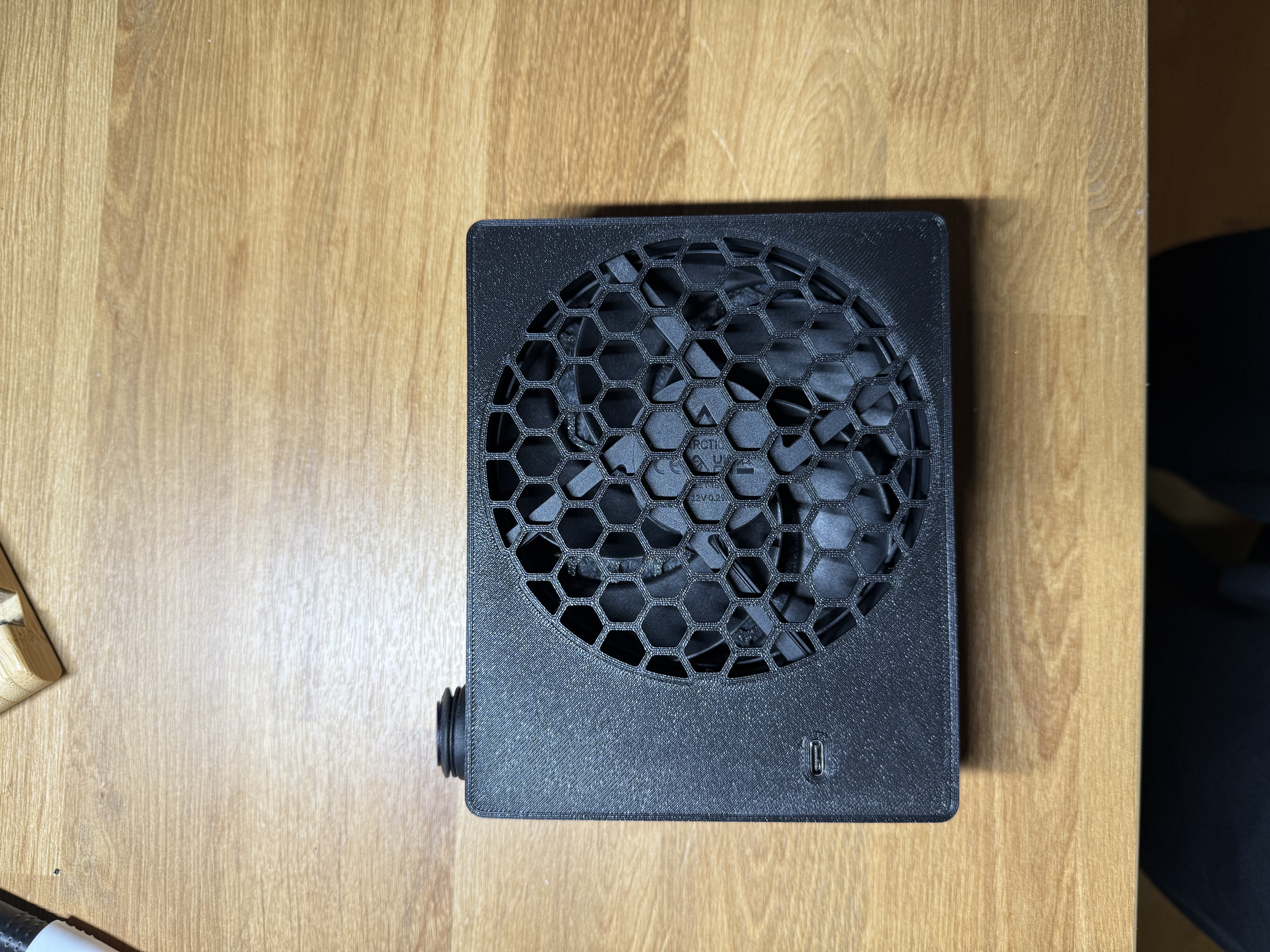 Solder fume extractor USB-C (remixed)