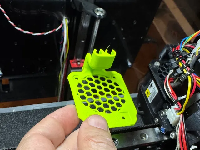 Fan and Beacon 3D Cable guide