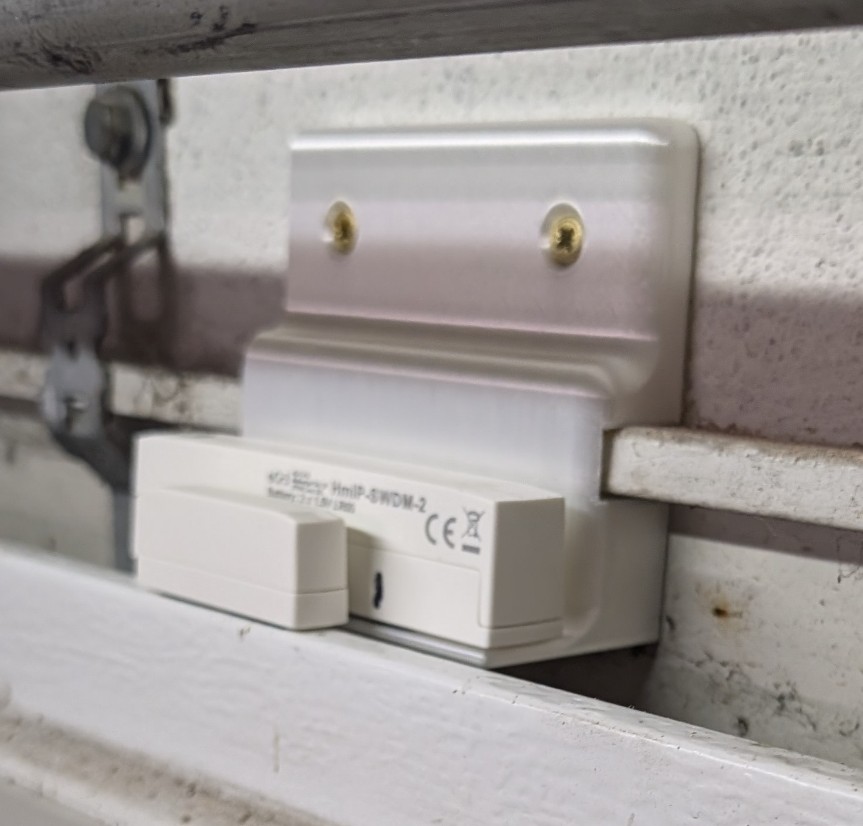 Halter für magnetischen Sensor (Homematic, Hörmann)