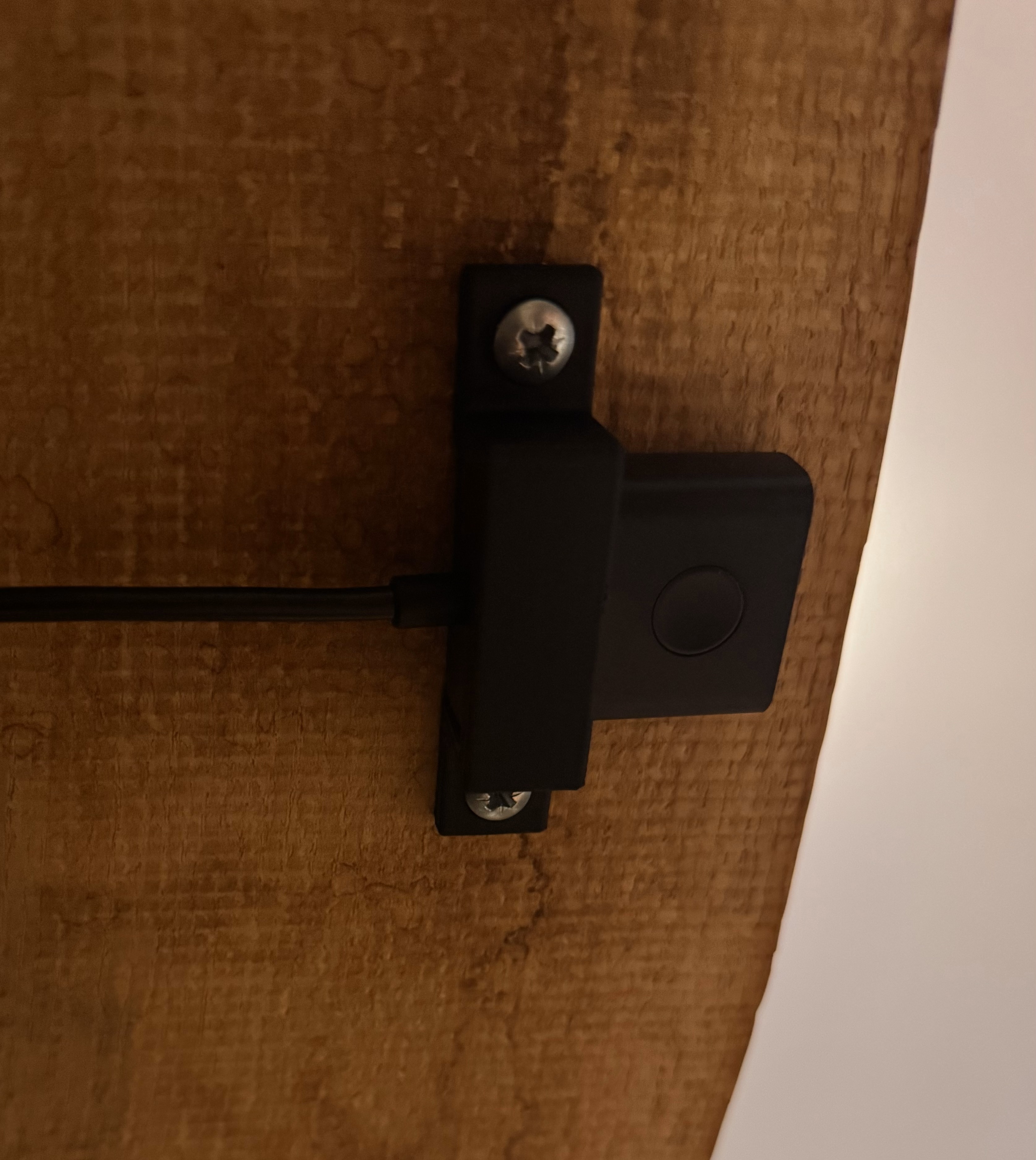UGREEN USB-Switch Remote Holder