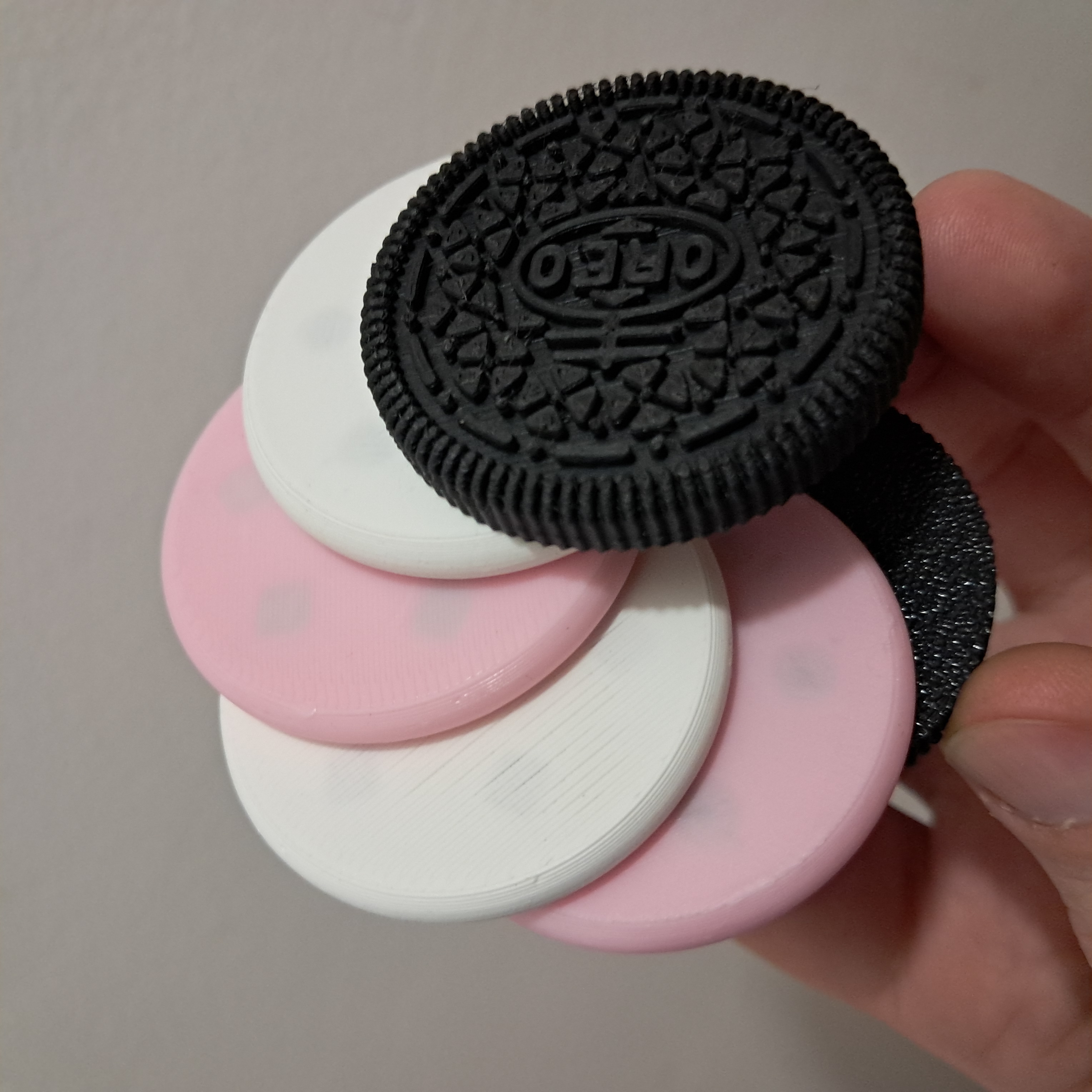 Oreo Magnetic Fidget Slider, for 5mm magnets balls or 4mm cubes magnets