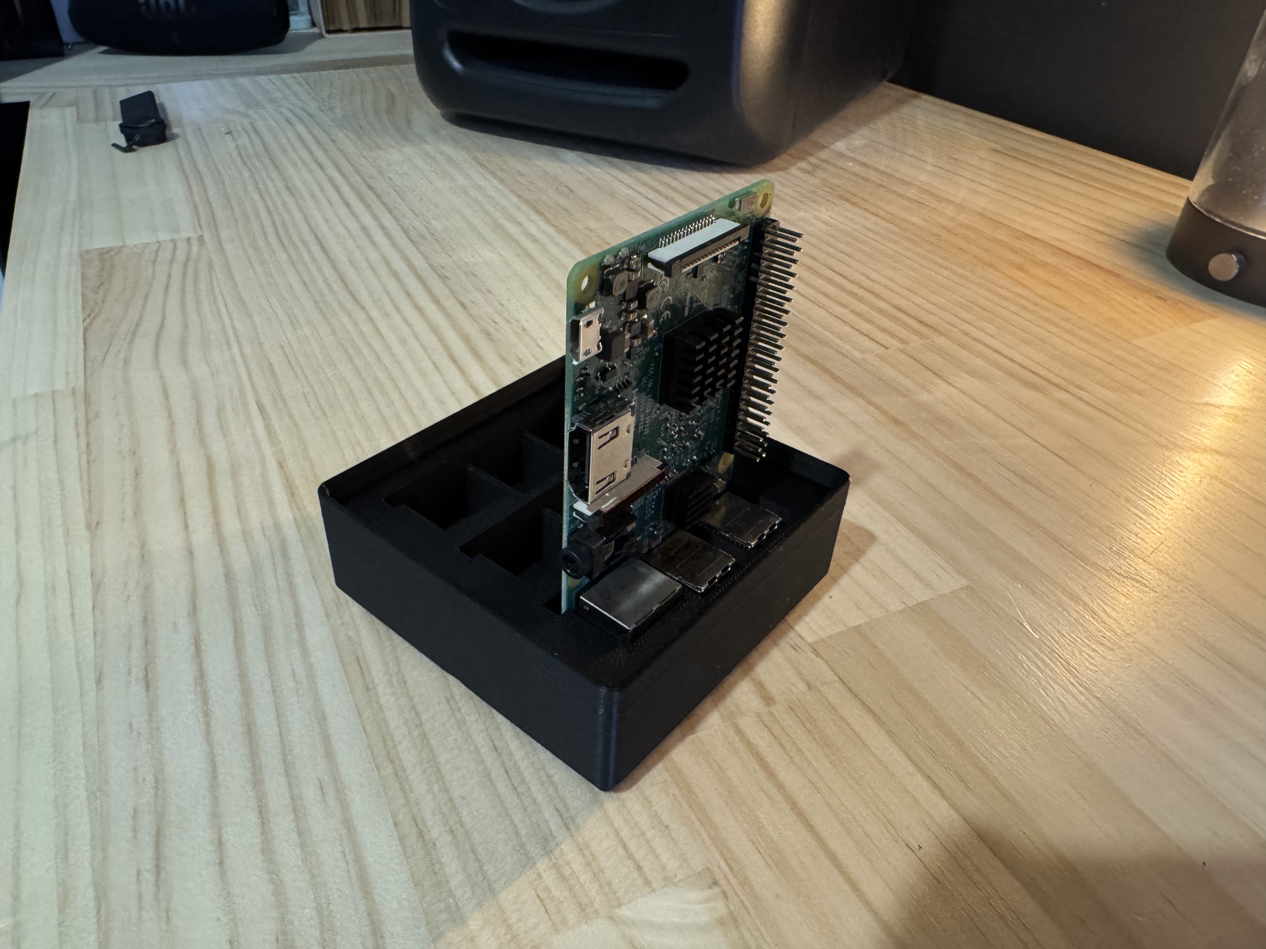 Gridfinity - Raspberry Pi 3 (x3) holder
