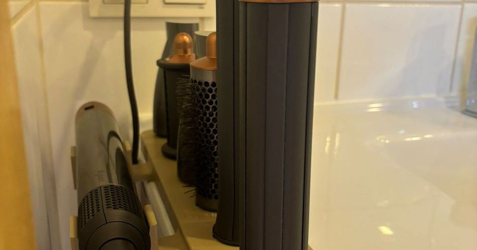 Dyson Airwrap (NEW) Mount by abcd Download free STL model