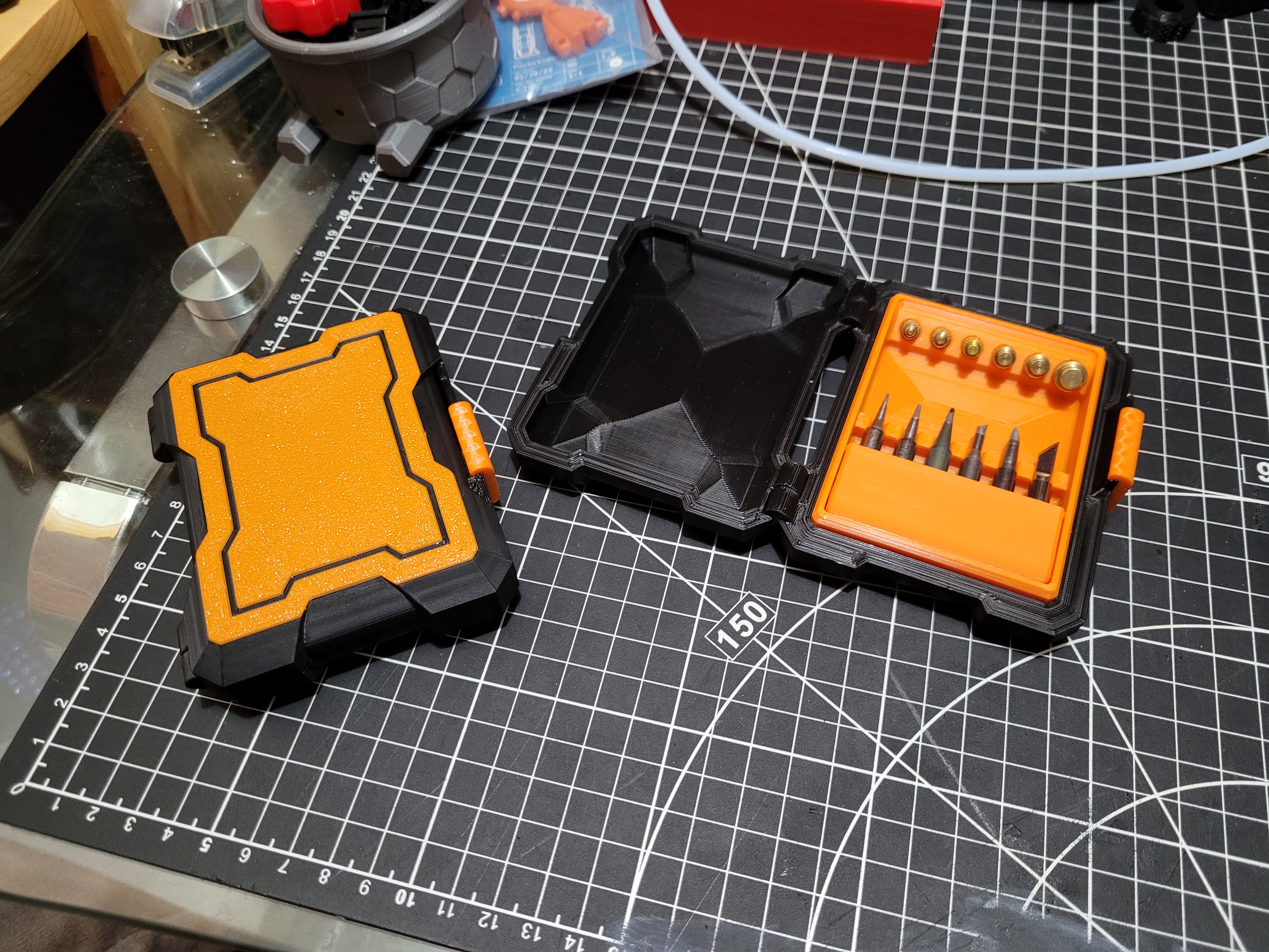 Soldering Iron Tips Case - Print-in-Place Components with Minimal Assembly
