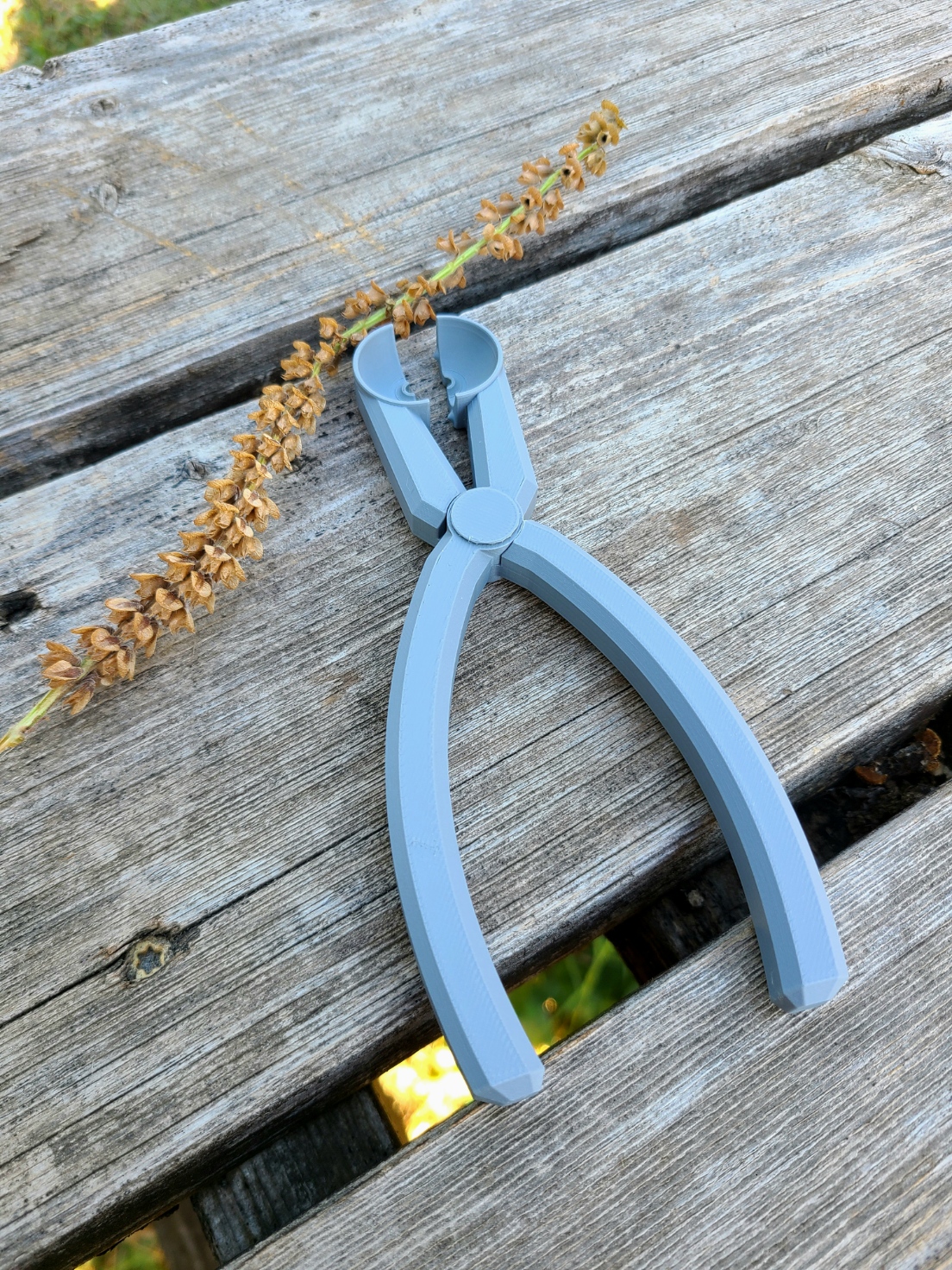 basil-stem-stripper-pliers-by-j-overton-download-free-stl-model