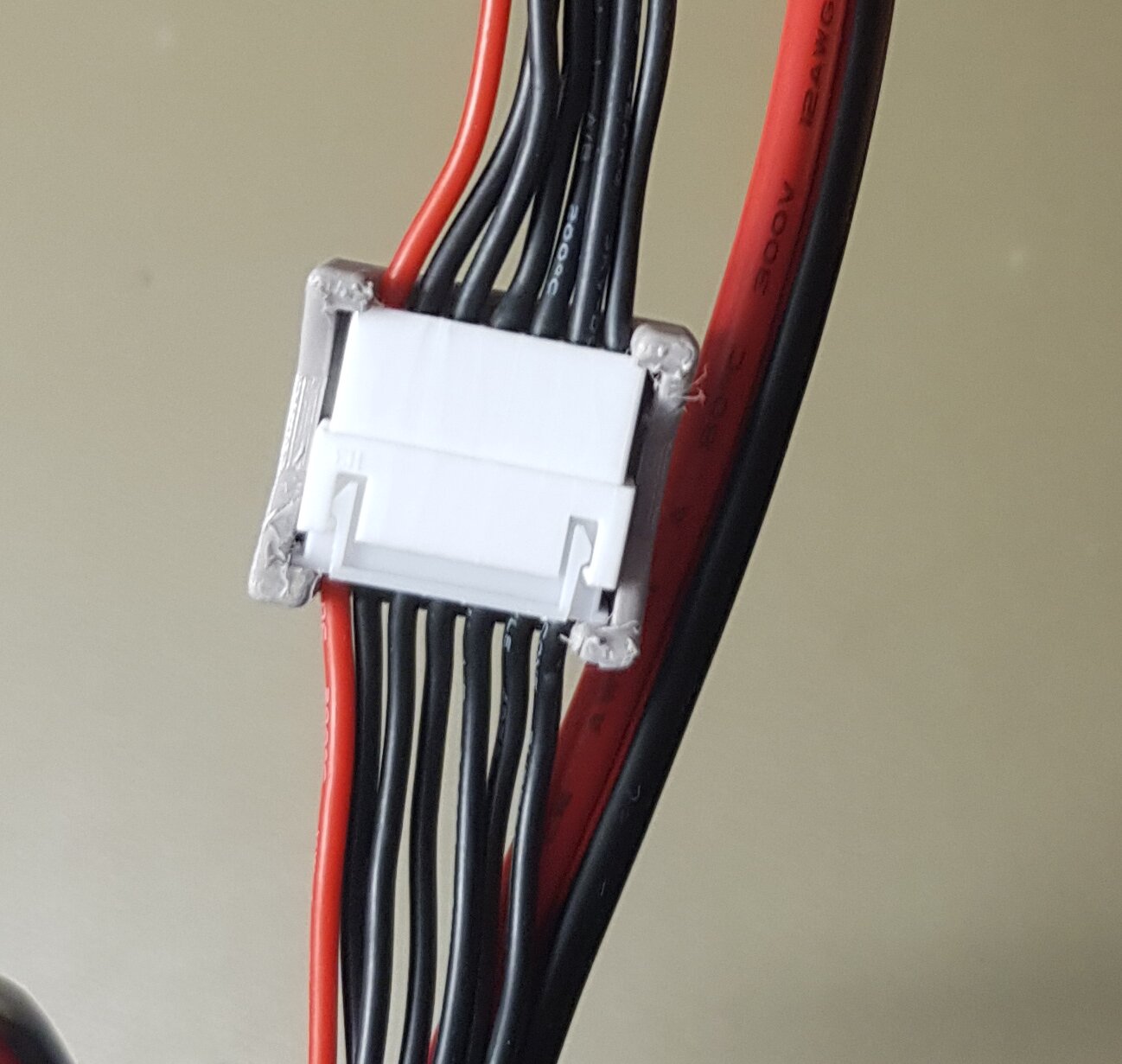 Balance Lead Connector Clip