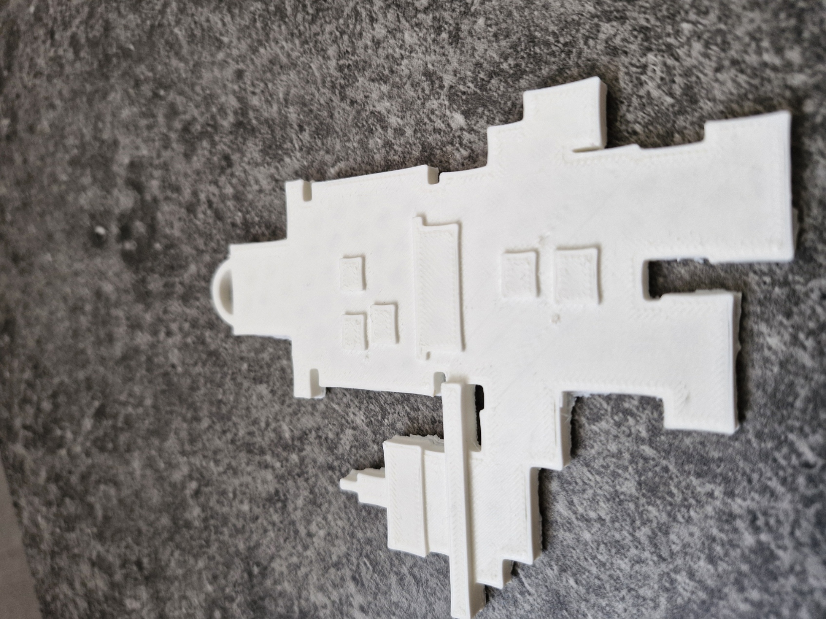 Five Night's At Freddy:s 8 bit Freddy keychain.