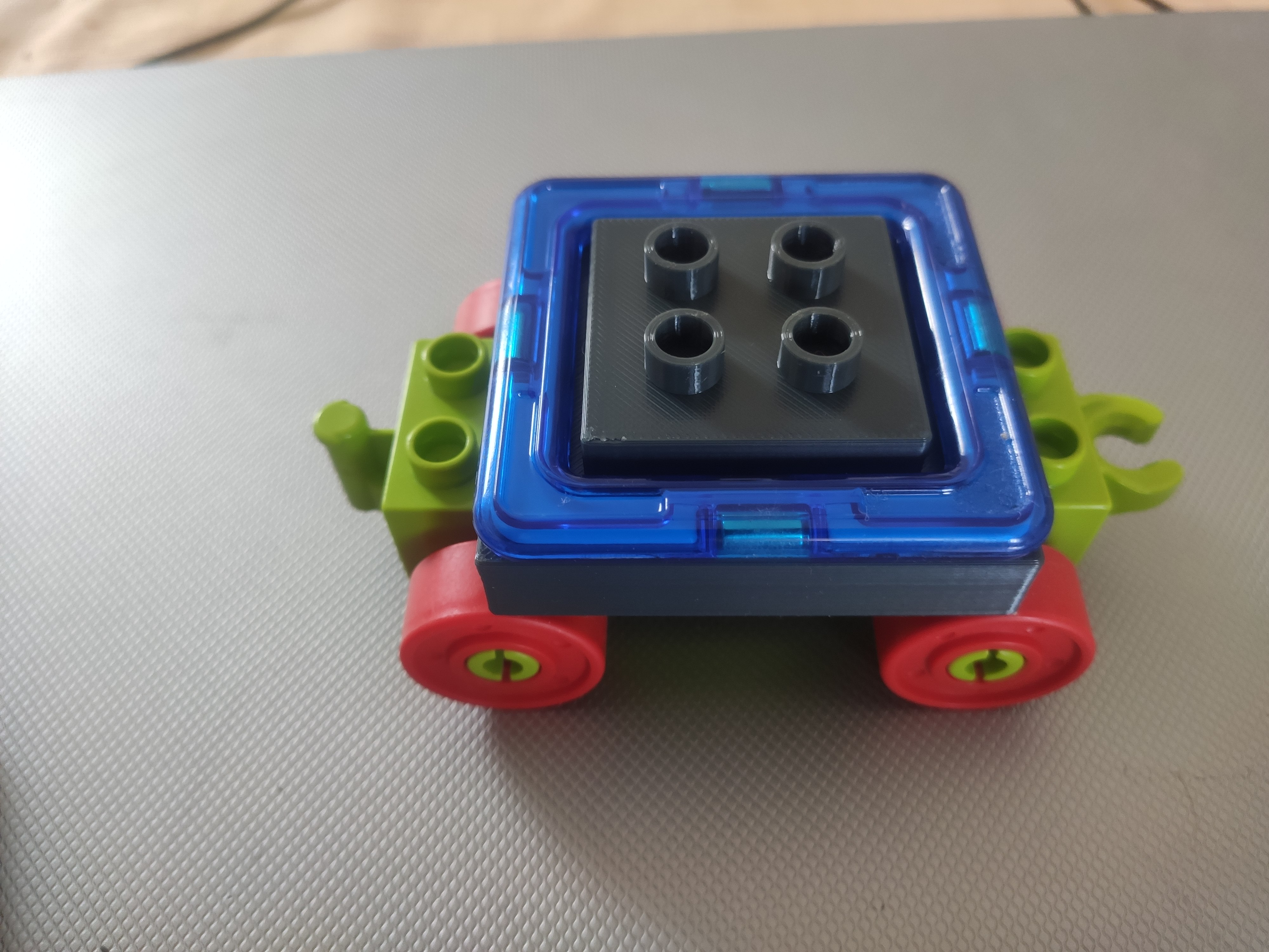 Přechodka Lego duplo/magformers V1