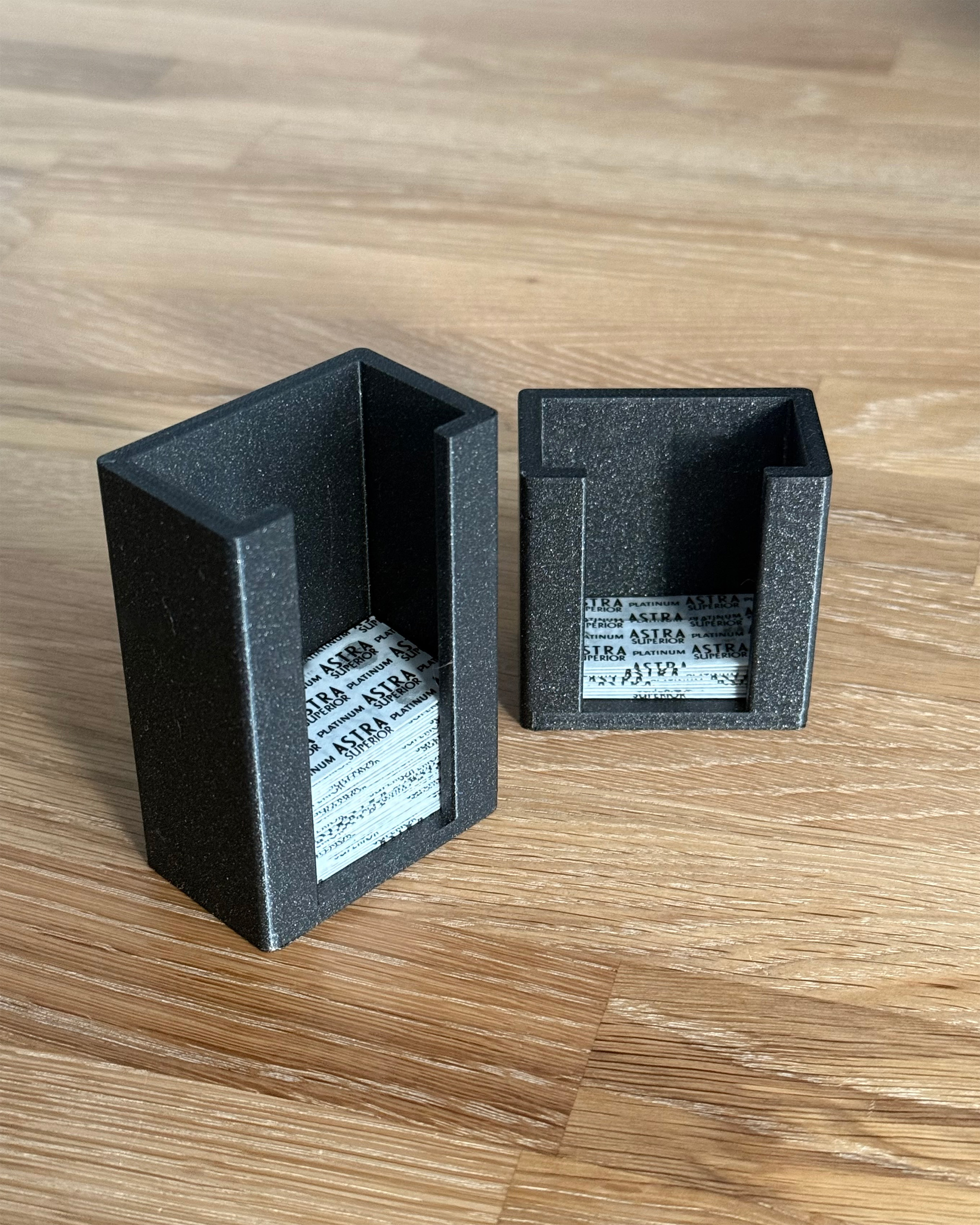 Razor Blade Holder (Customizable)