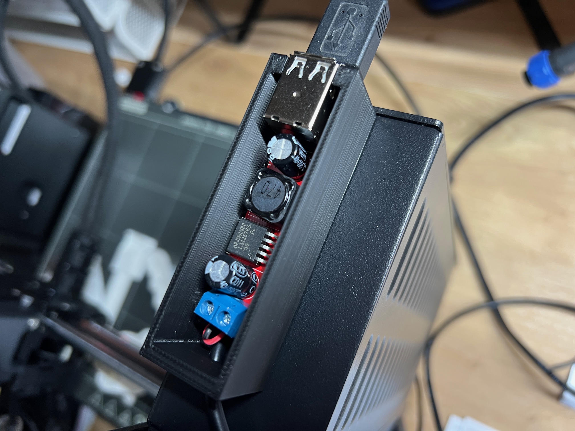 Gehäuse für DC-DC Step Down Converter 5V USB