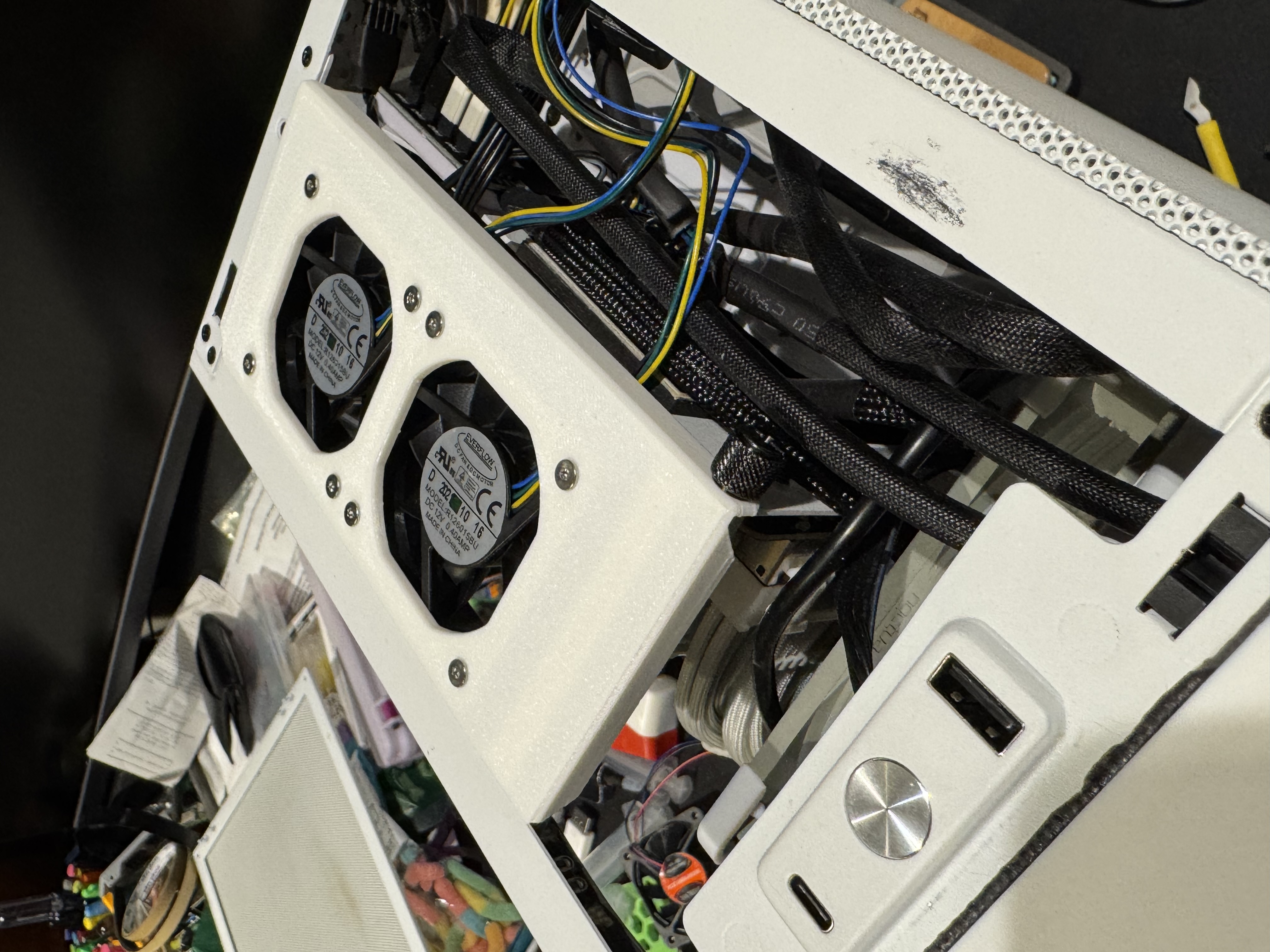 SSUPD Meshilicious - Dual 60mm Top Fan mount (3 slot GPU mode)