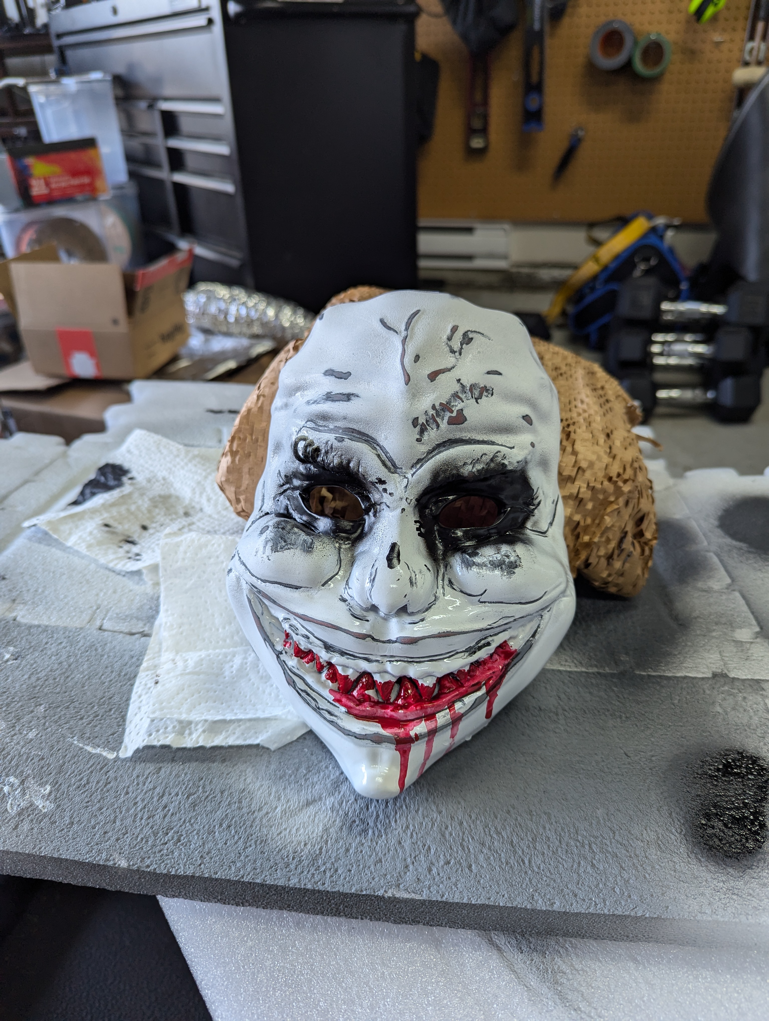 Halloween mask - Sharp smile — thumbnail 3