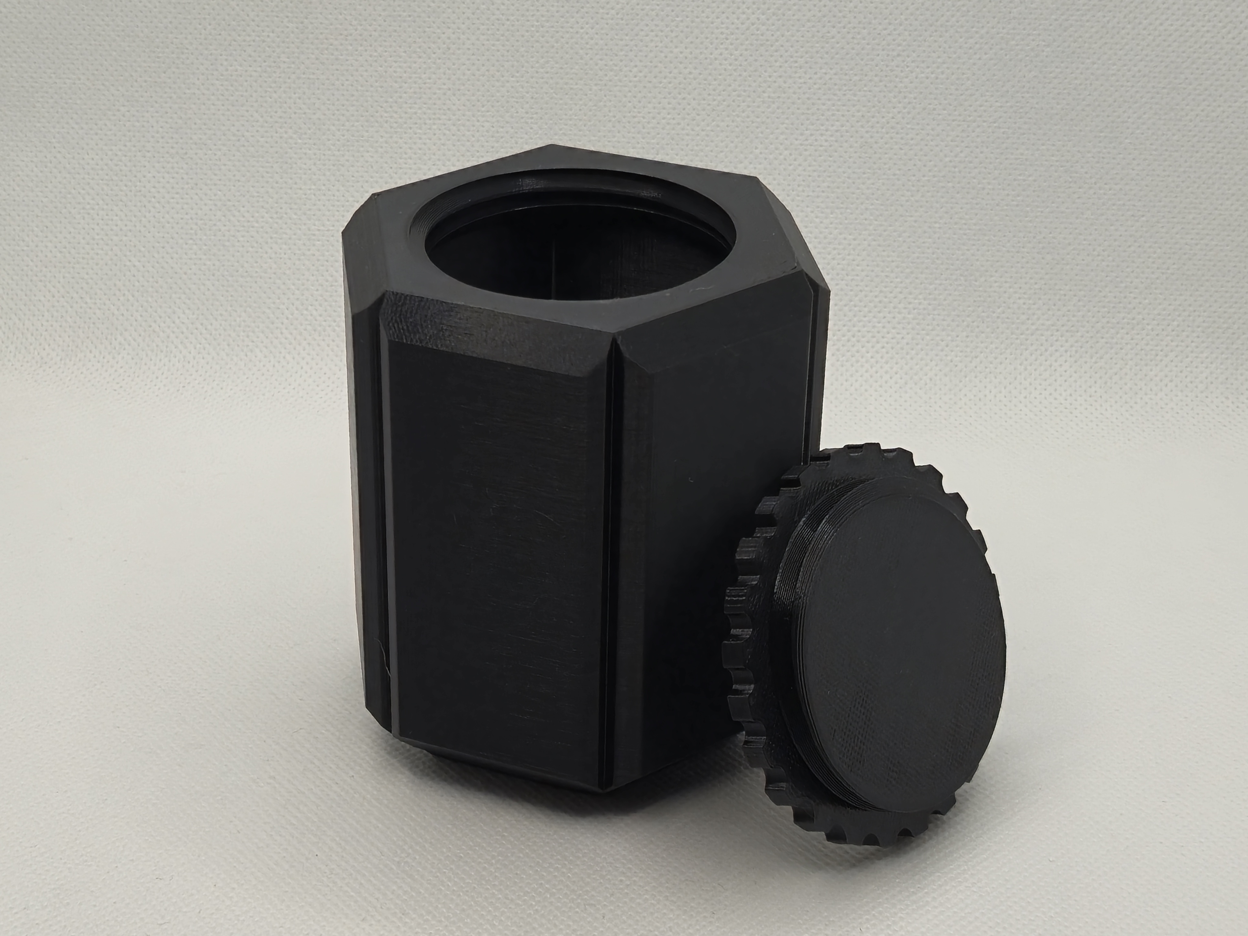 HexVault - Compact Storage Box
