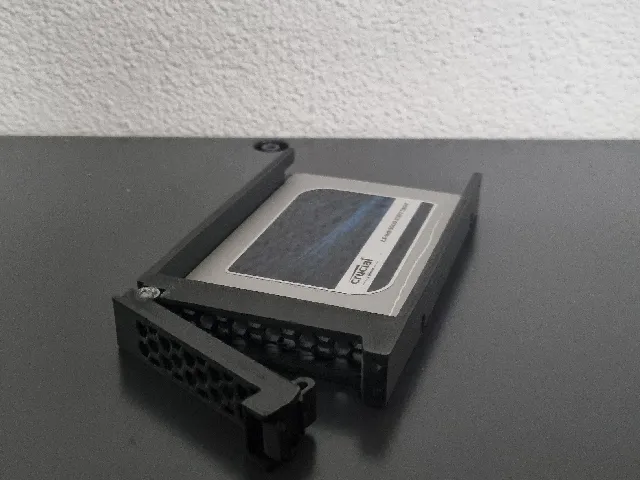 Fujitsu SFF Caddy (Primergy TX1320 M4)