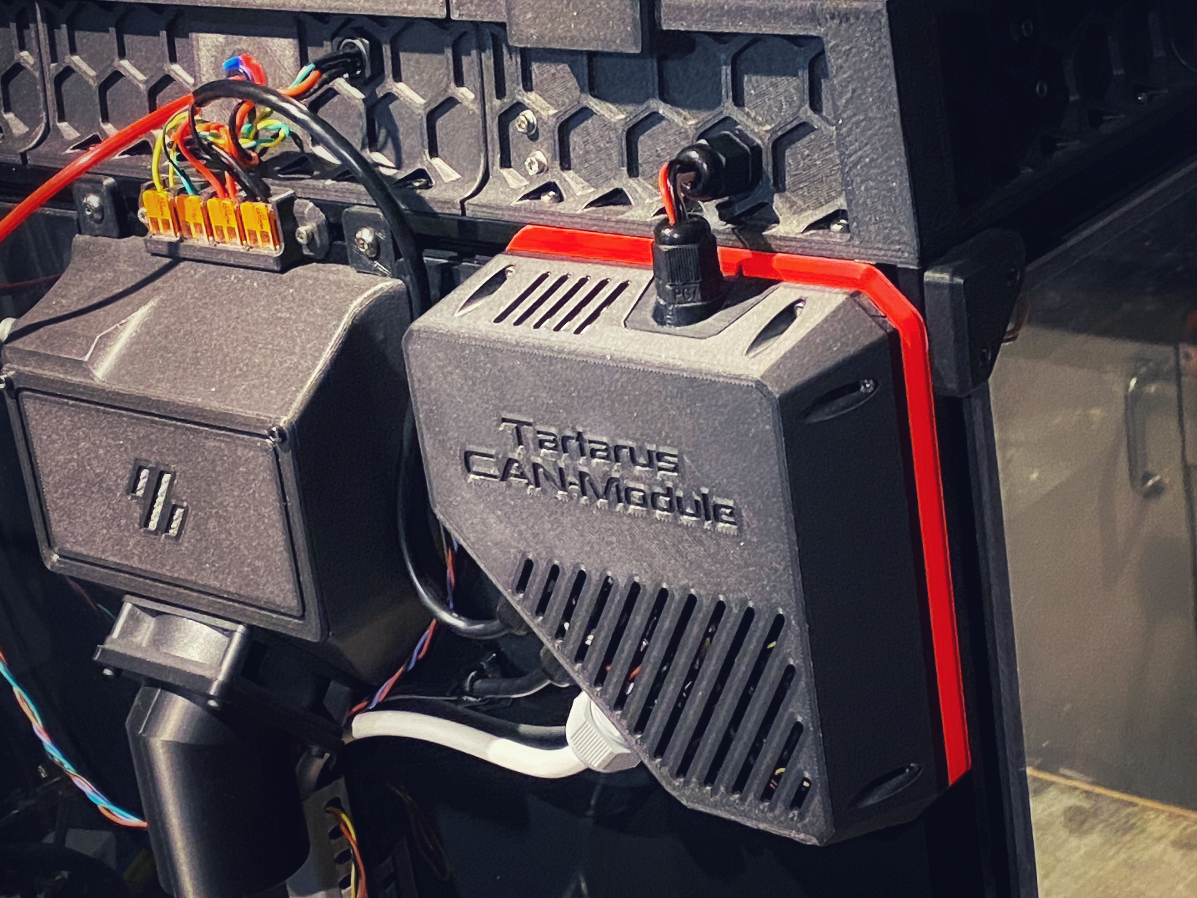 TARTARUS Canbus & SSR Module for Chamber Heater Enclosure for Voron 2.4