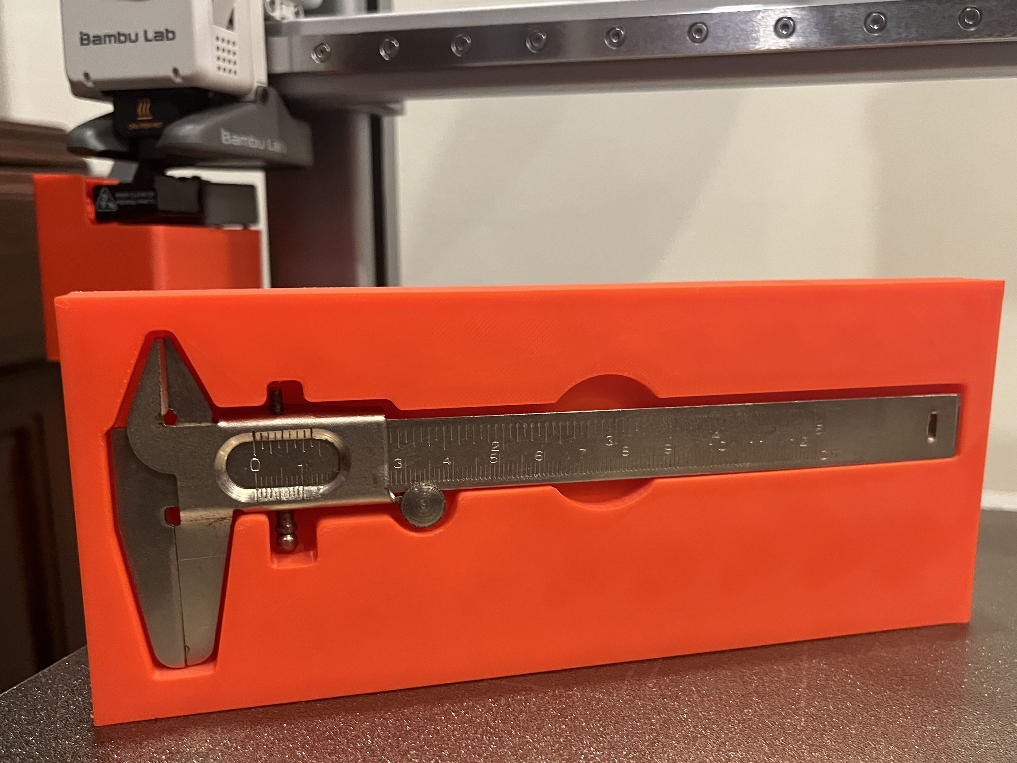 Simple Caliper Case for Organization