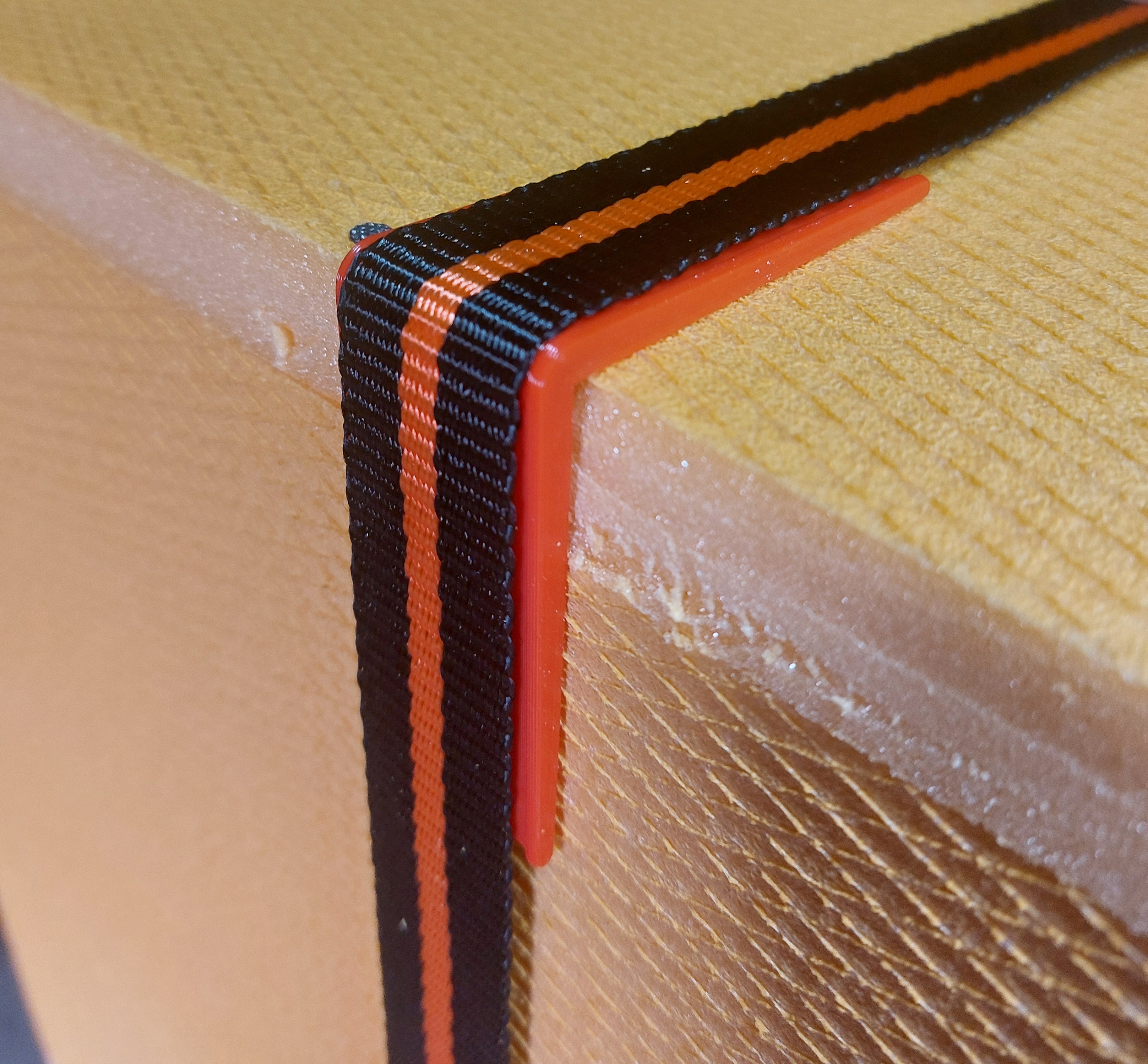 Schutzecke für Spanngurt 25mm / Protective corner for tension belt 25mm