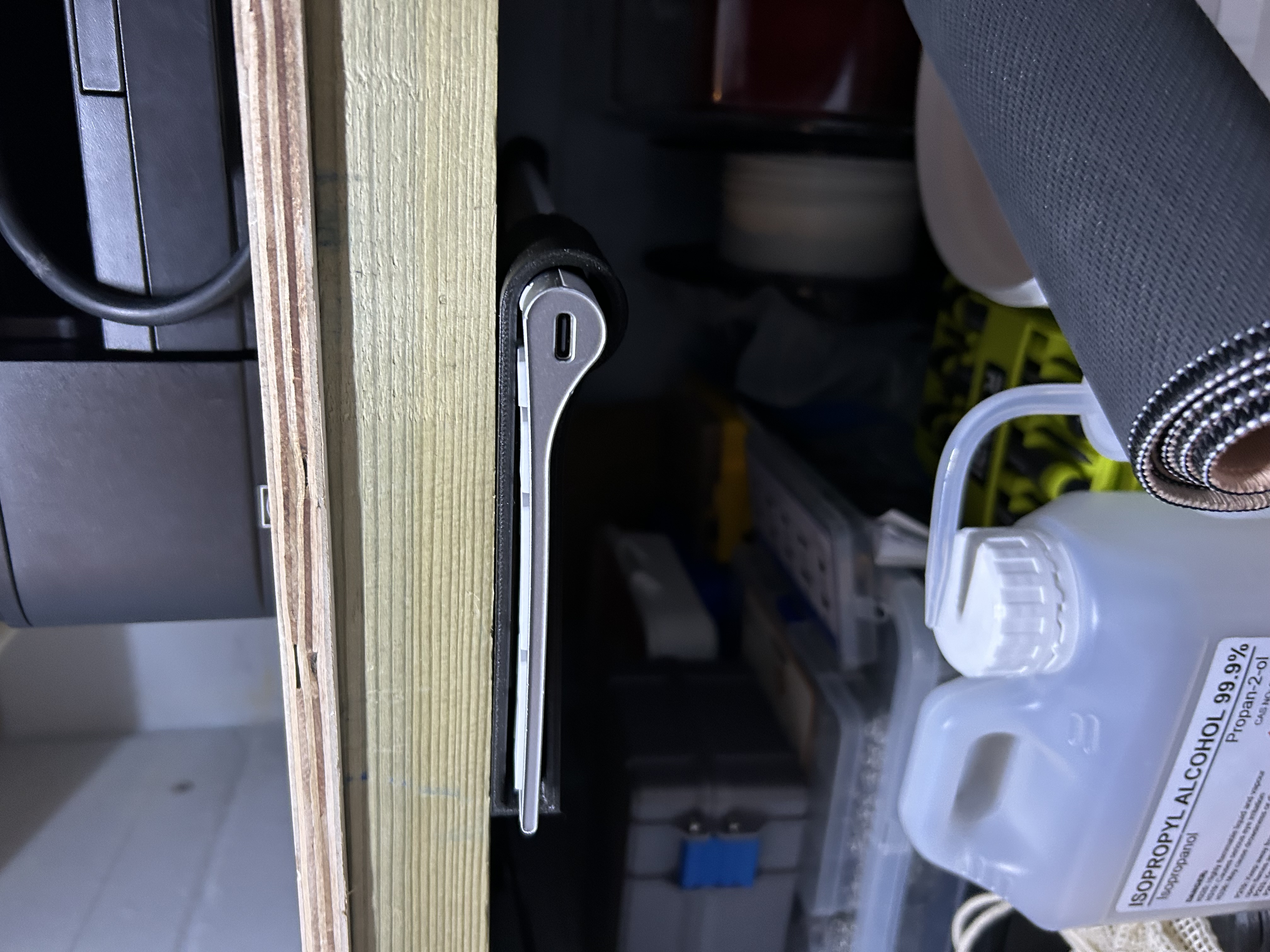 Iclever Keyboard holder/mount