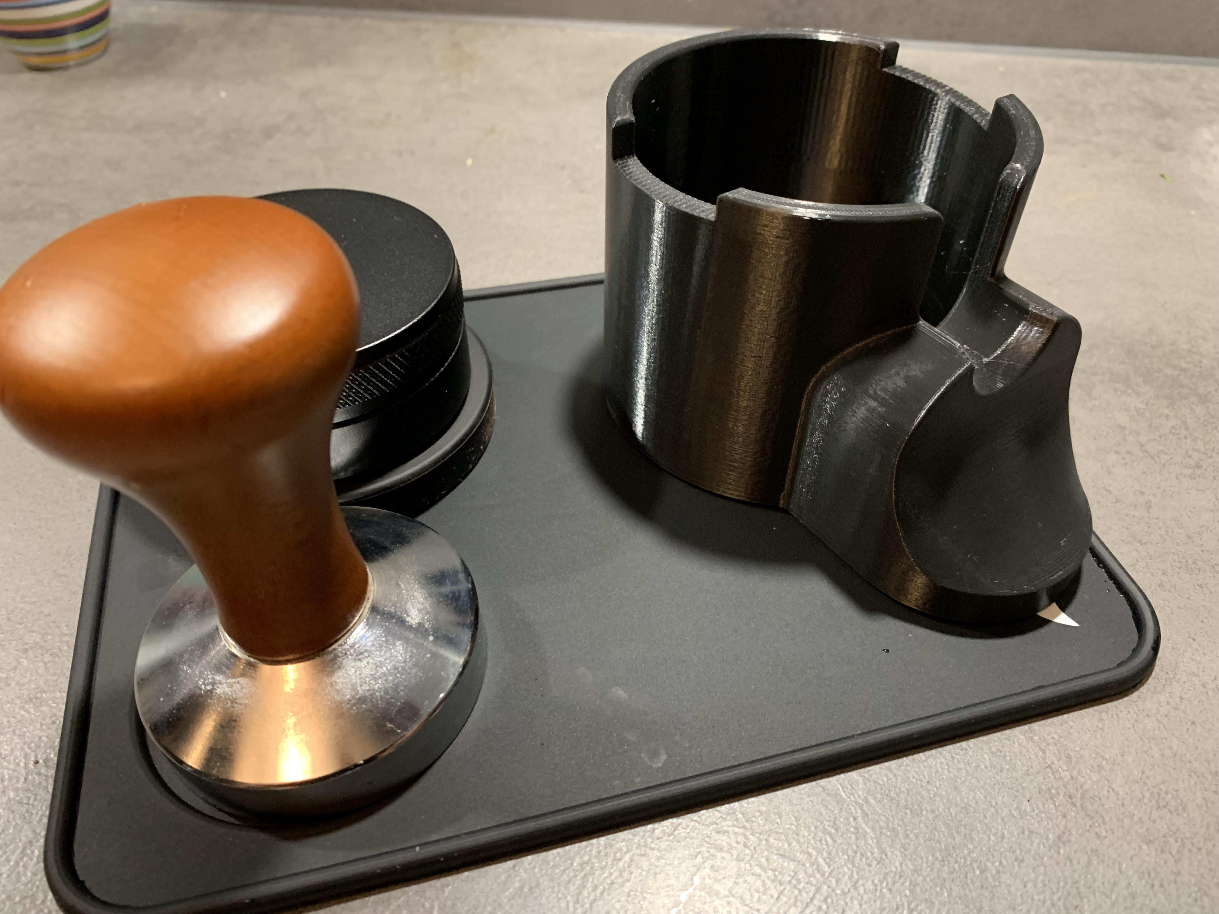 58mm Portafilter Stand ve Kurcalama İstasyonu (Sadece Plastik Aparattır!!!)