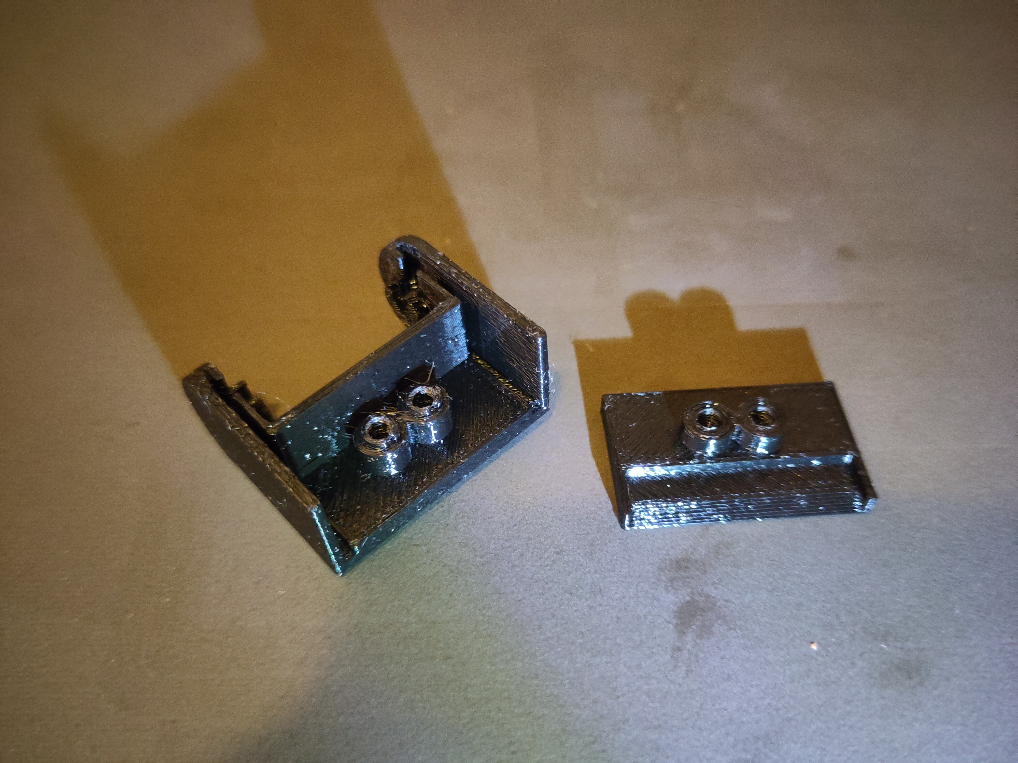 3D model for hinges of Fresh 'n Rebel's CULT 3HP2000 v1 001 headphones