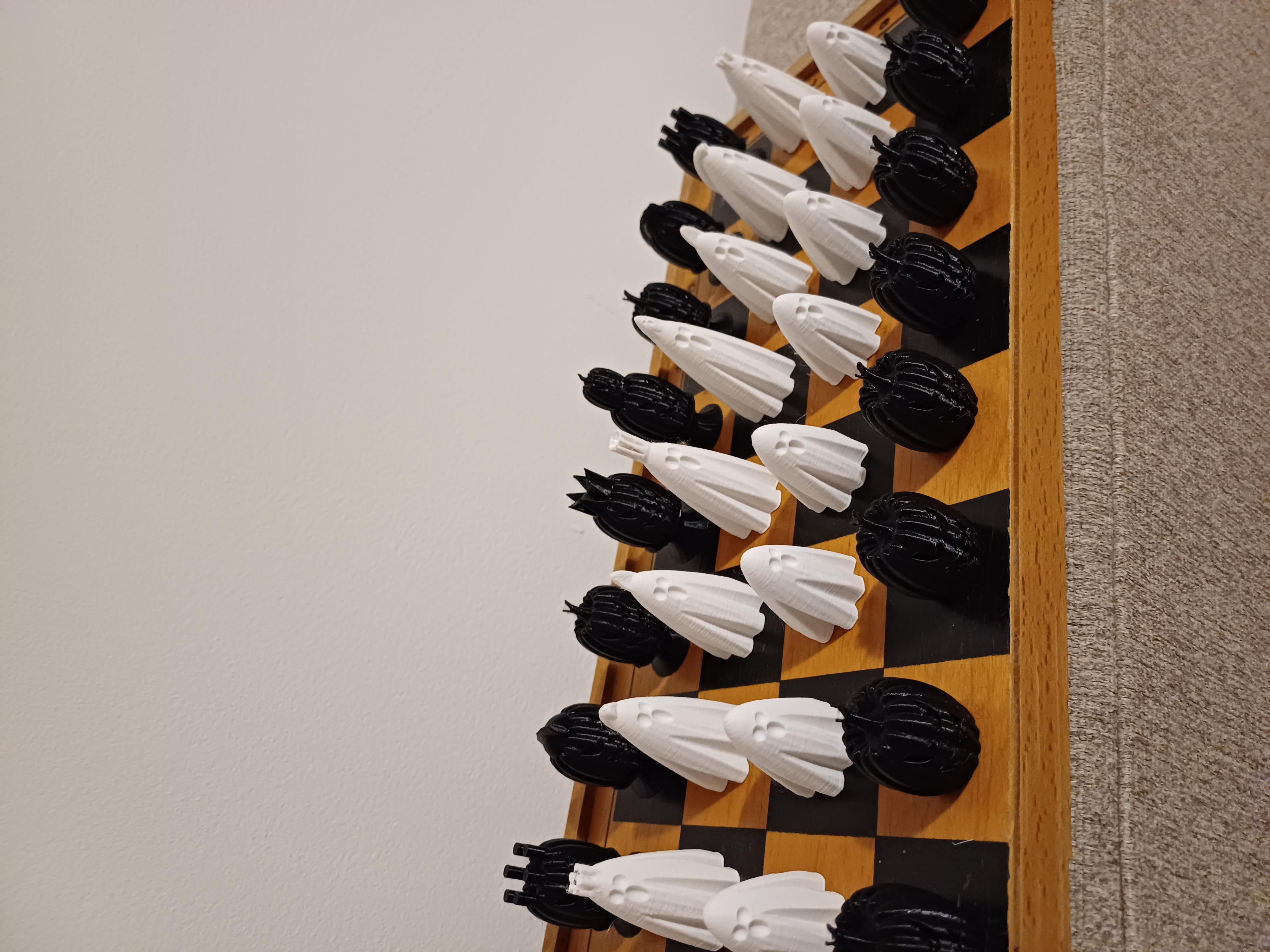 halloween chess set