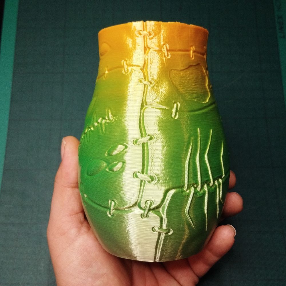 Spooky Vase — thumbnail 2