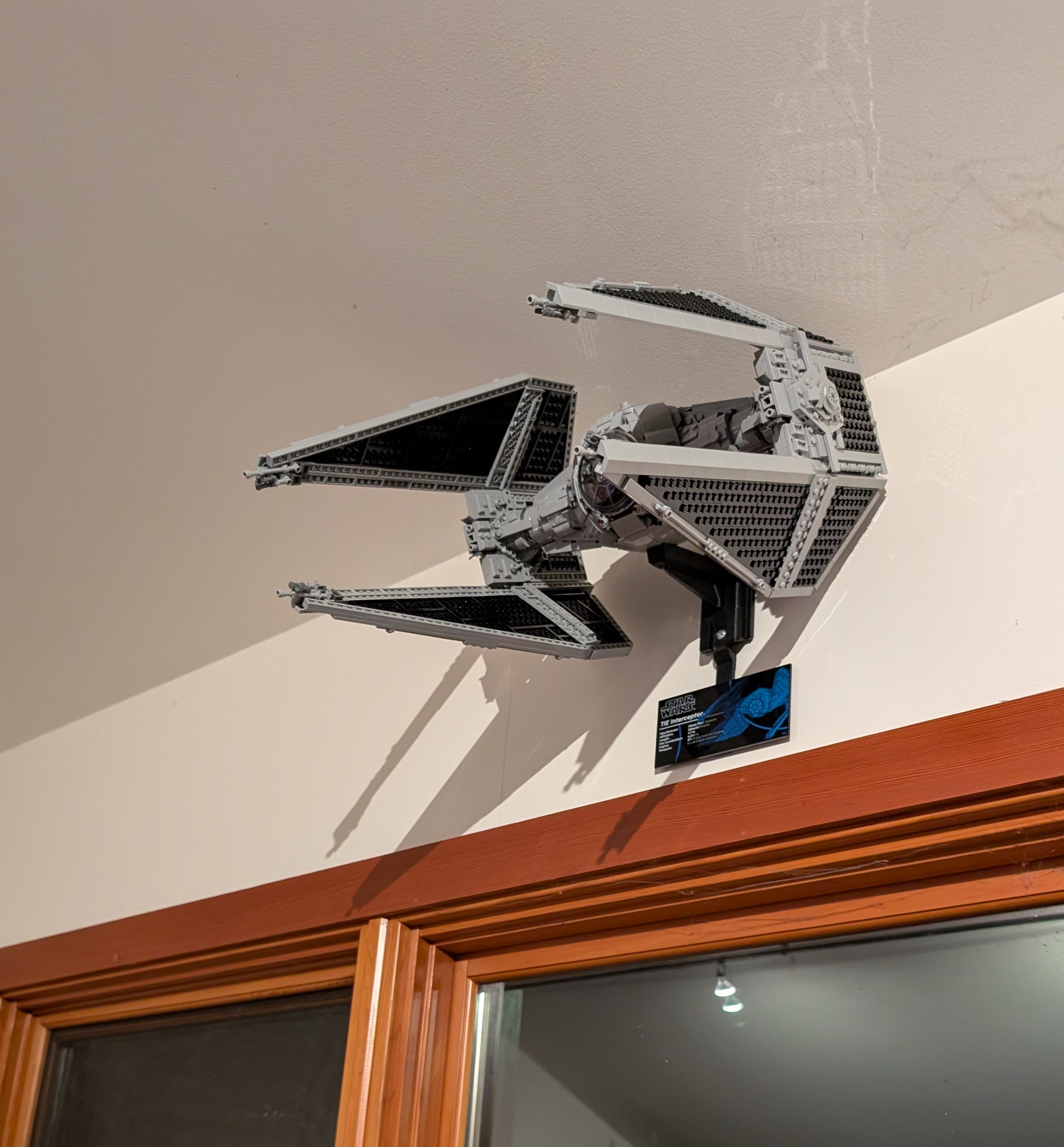 Lego Star Wars 75382 UCS TIE Interceptor (2024) - Angled Support-Free Mount