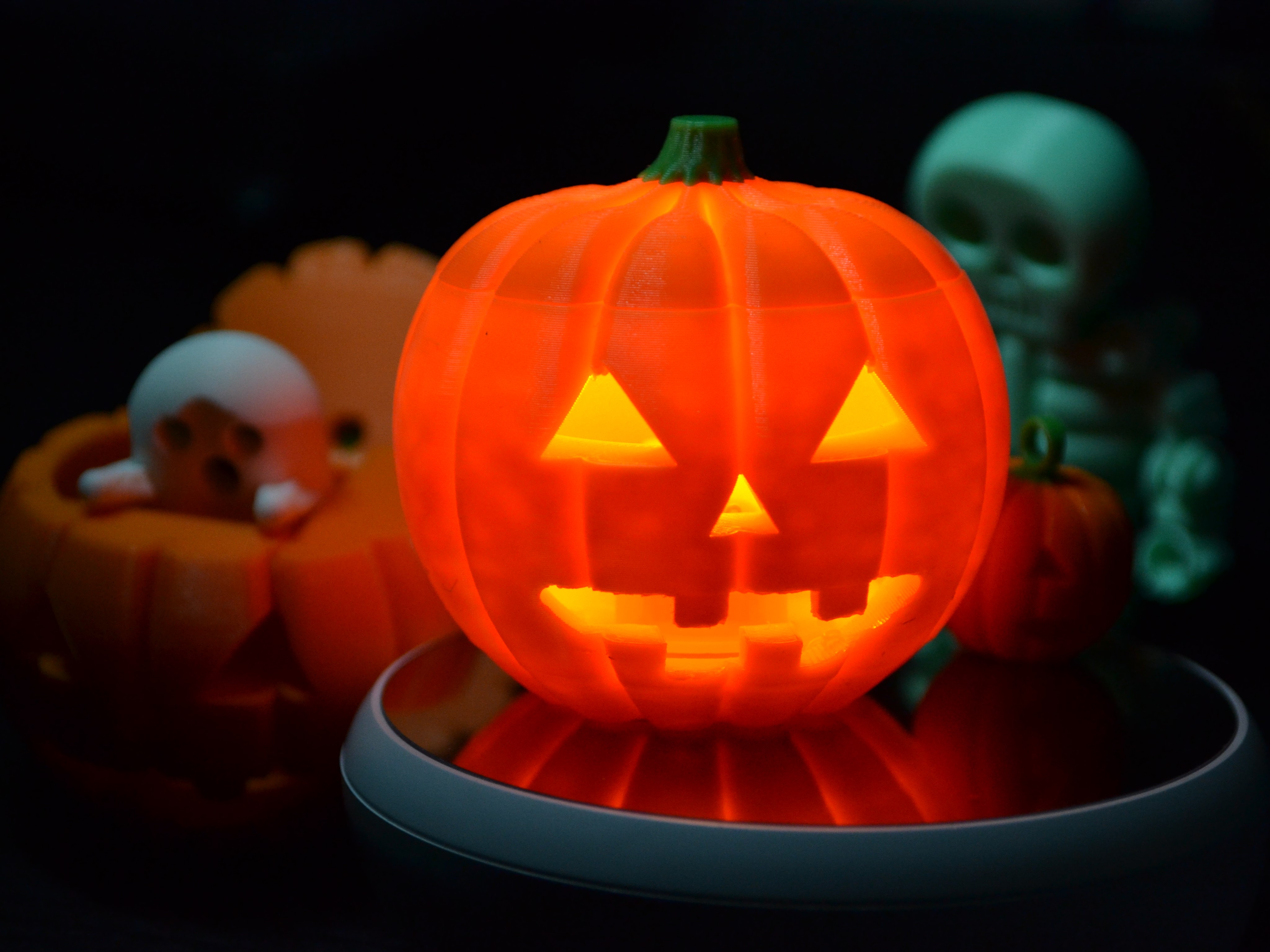 Jack-o'-lantern Tealight/Figure - Halloween Pumpkin Decoration