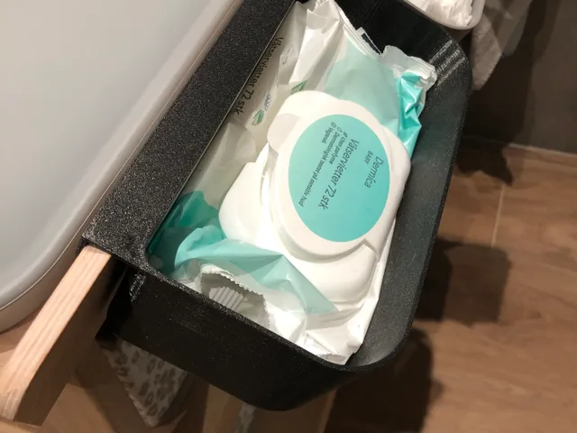 Leander Linéa Baby Changing Table wet wipes holder