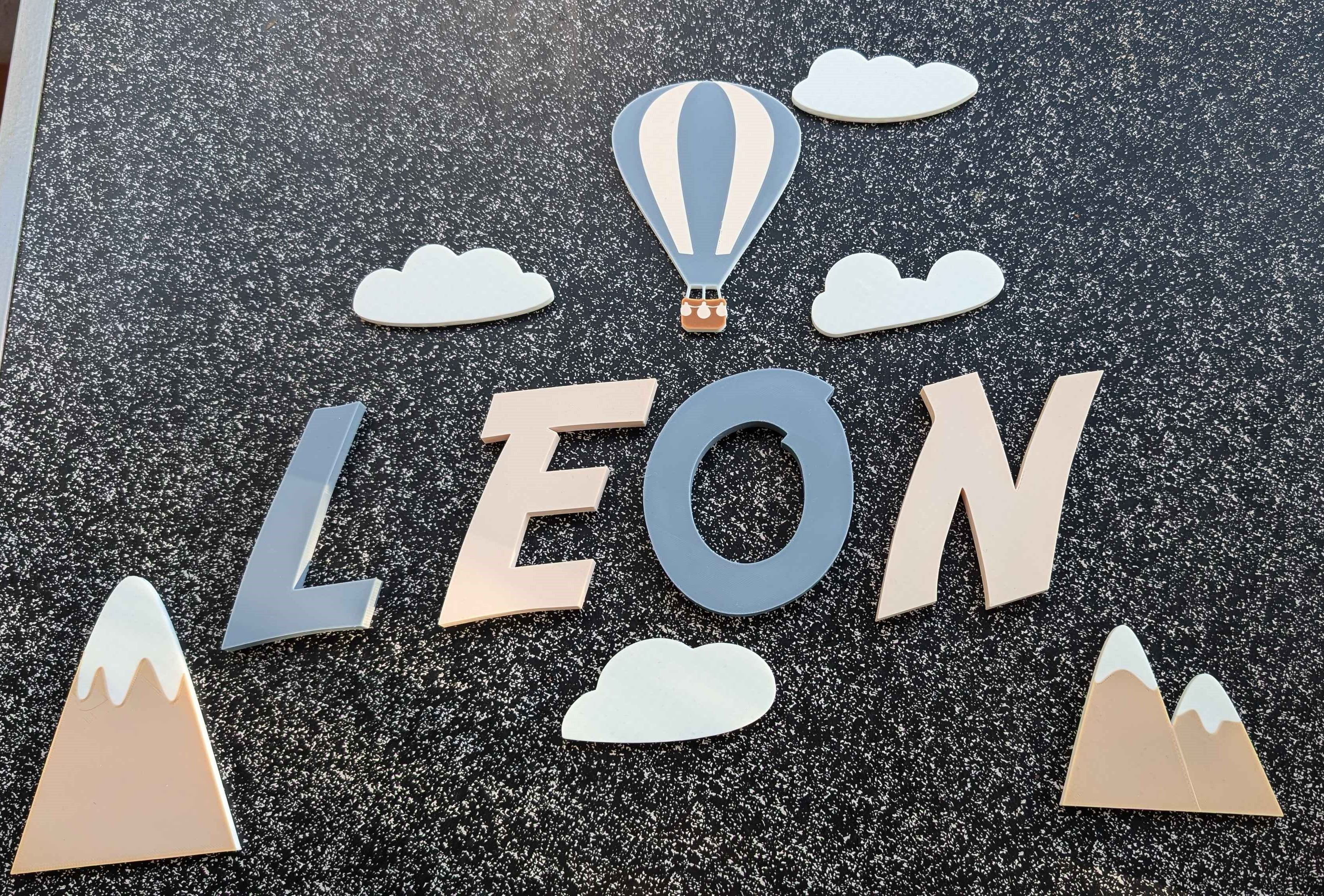 Hot air balloon wall decoration