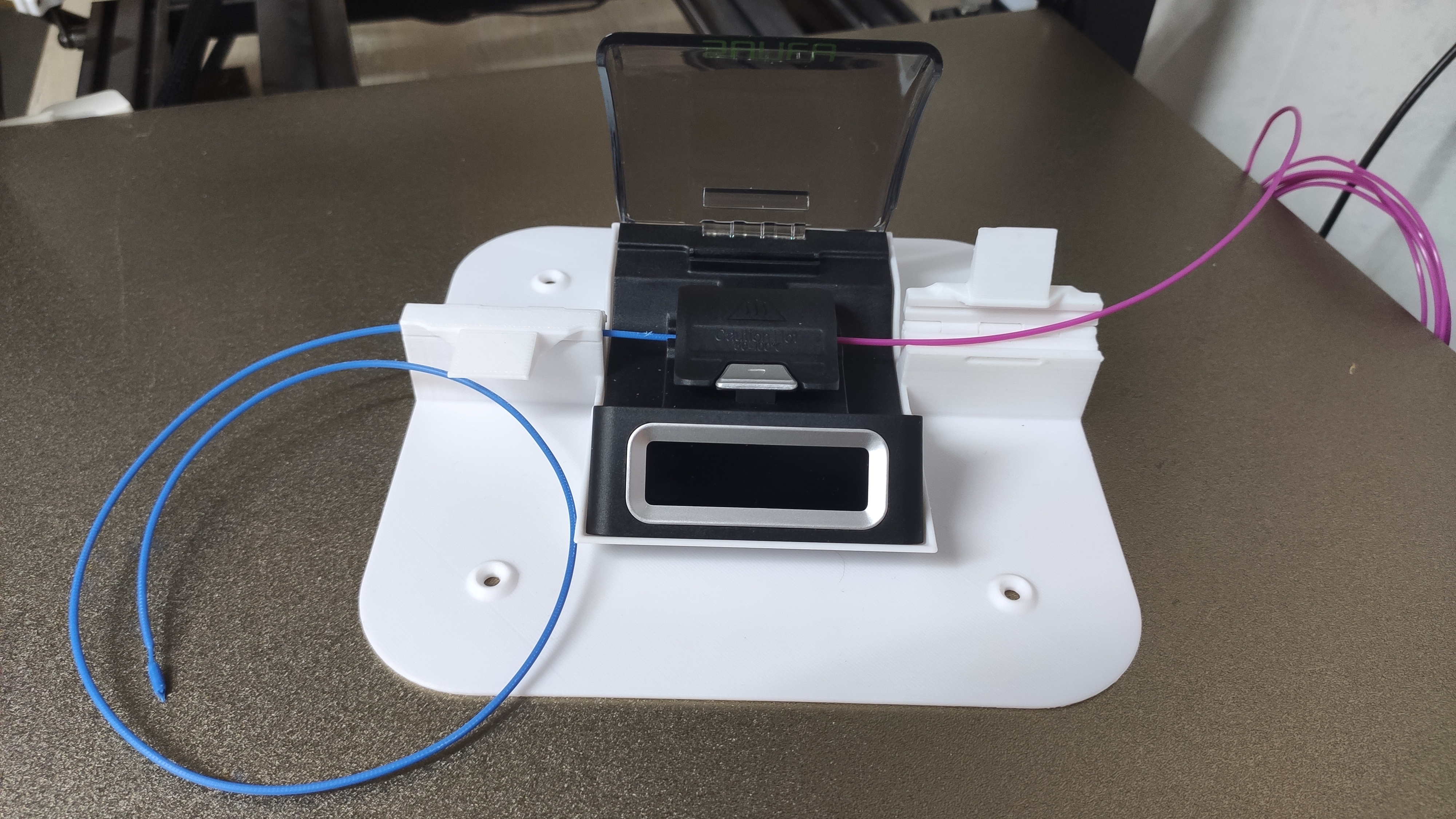 Support - Filament holder for Sunlu FC01 filament connector Remix Lid 3D model thumbnail