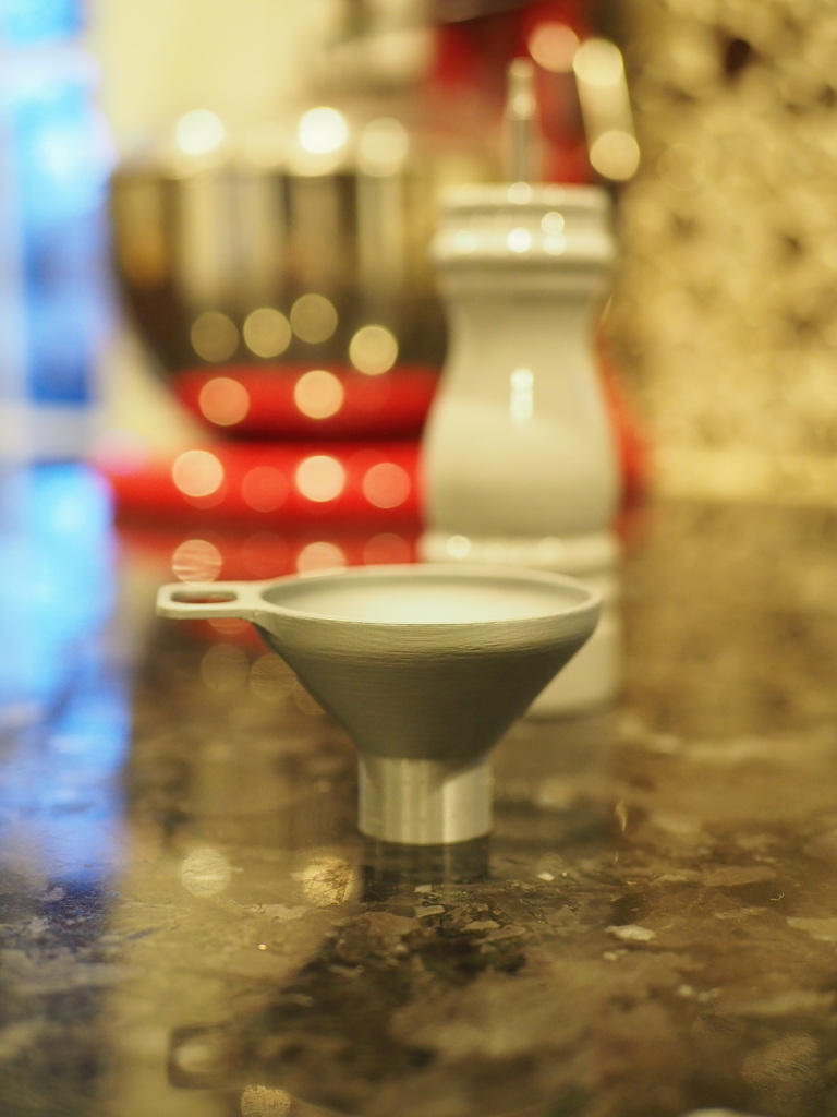 Simple Spice Funnel with Handle by Alex | Download free STL model ...