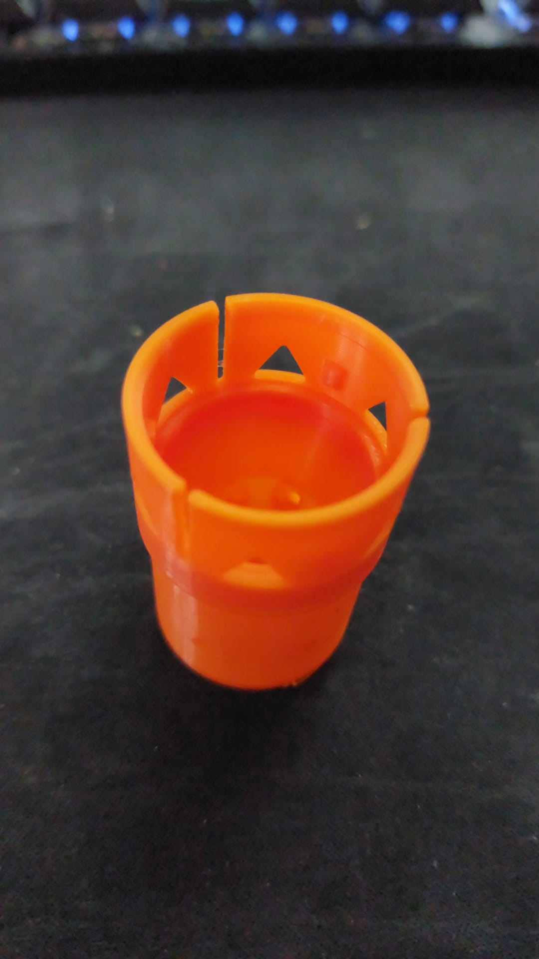 Miniatura 2 do modelo 3D Flashlight diffuser attachment