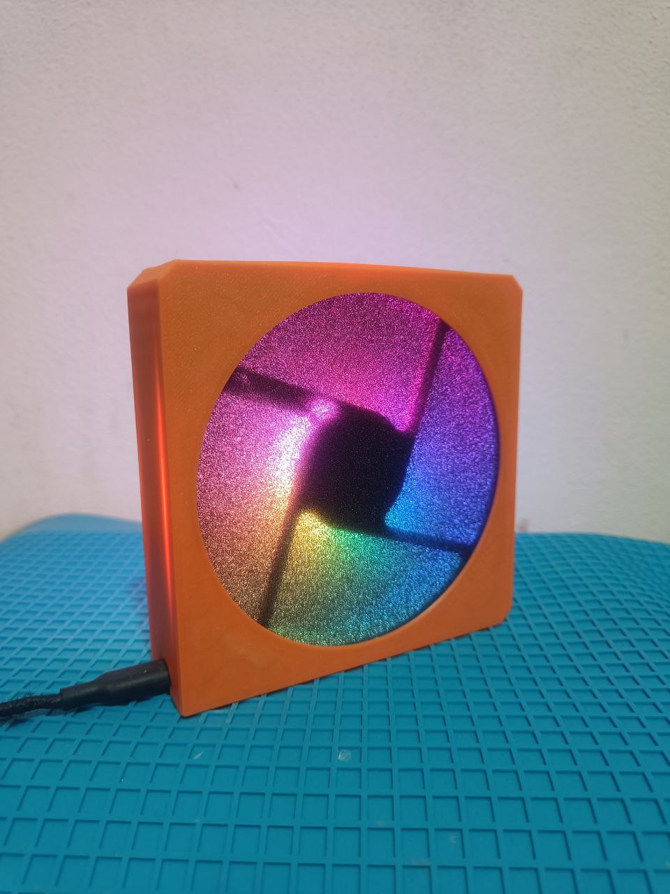 Solder fume extractor